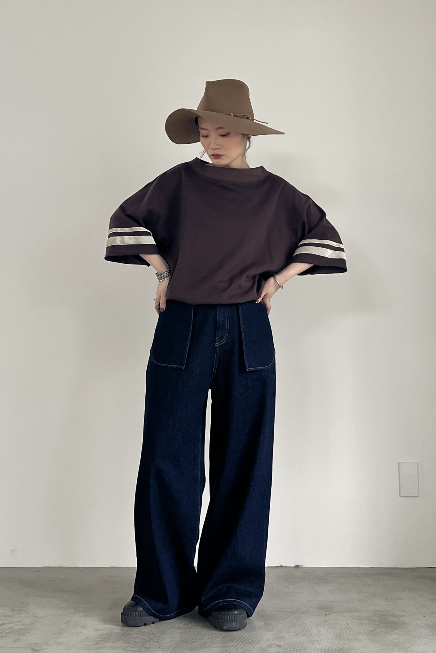バックベルトワイドパンツ F2138