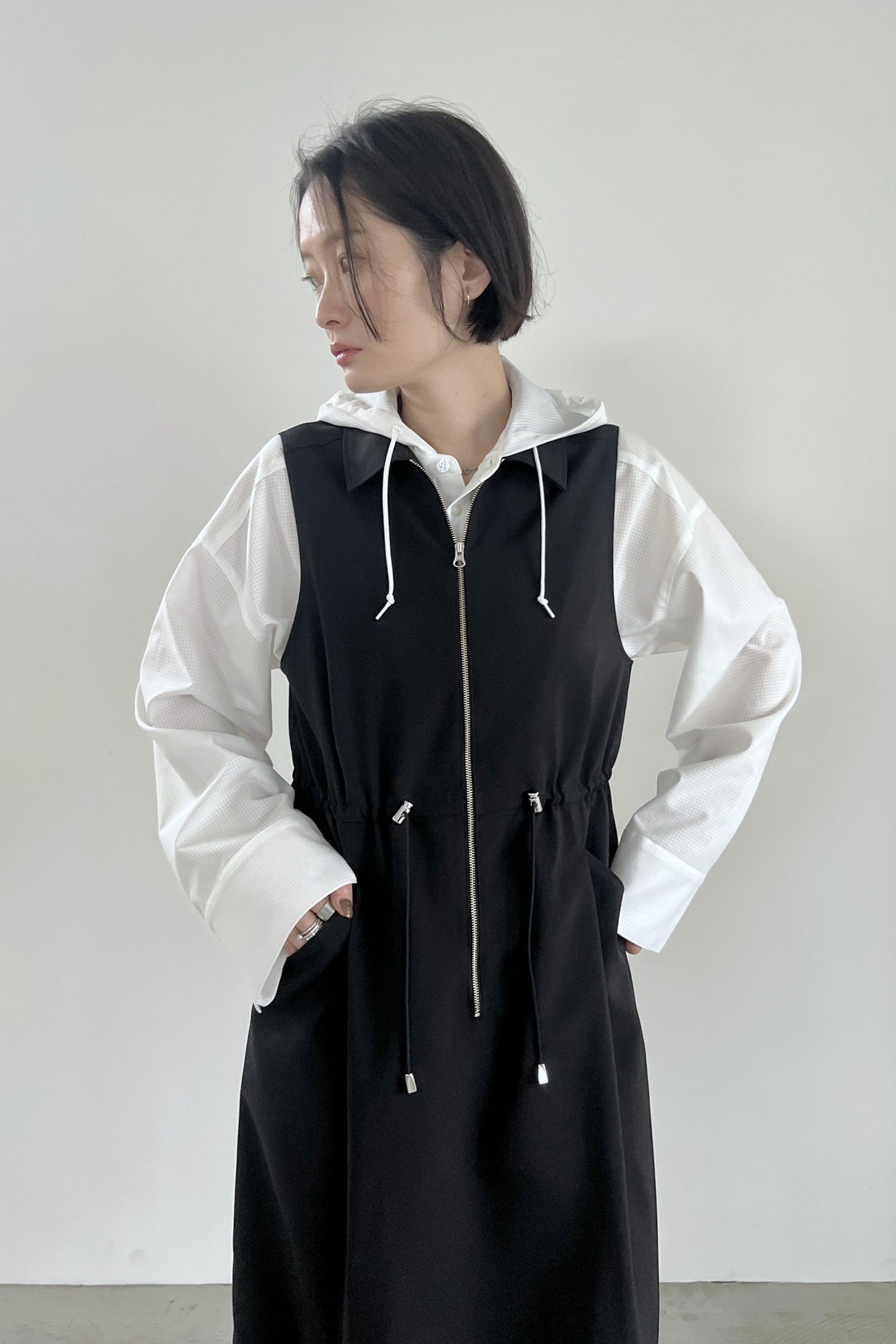 フロントジップワンピース F1195