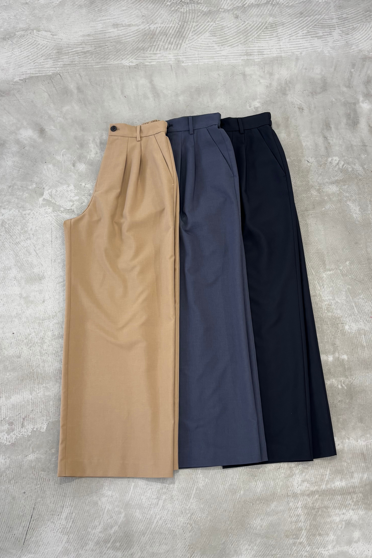 タックストレートパンツ 23152