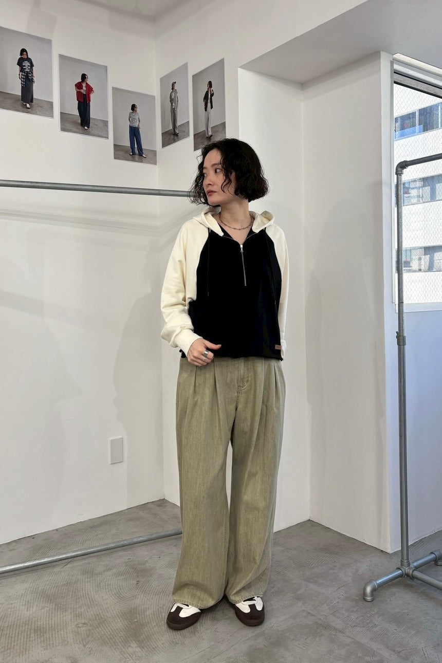 バイカラーハーフジップフーディー F3300