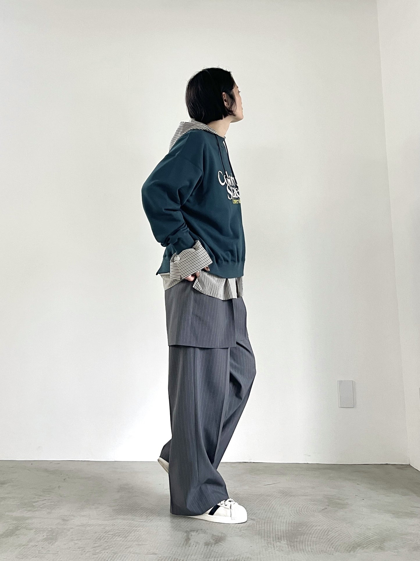 2WAYオフショルロゴスウェット F3292