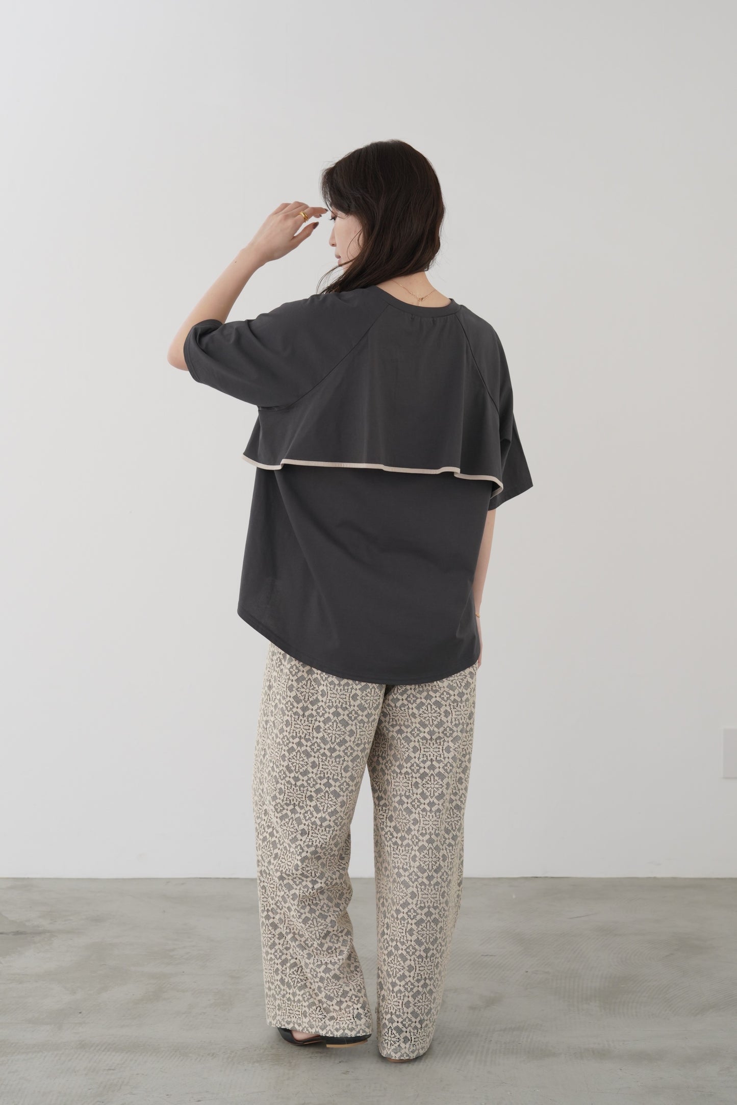 パイピングバックフリルTEE 35522