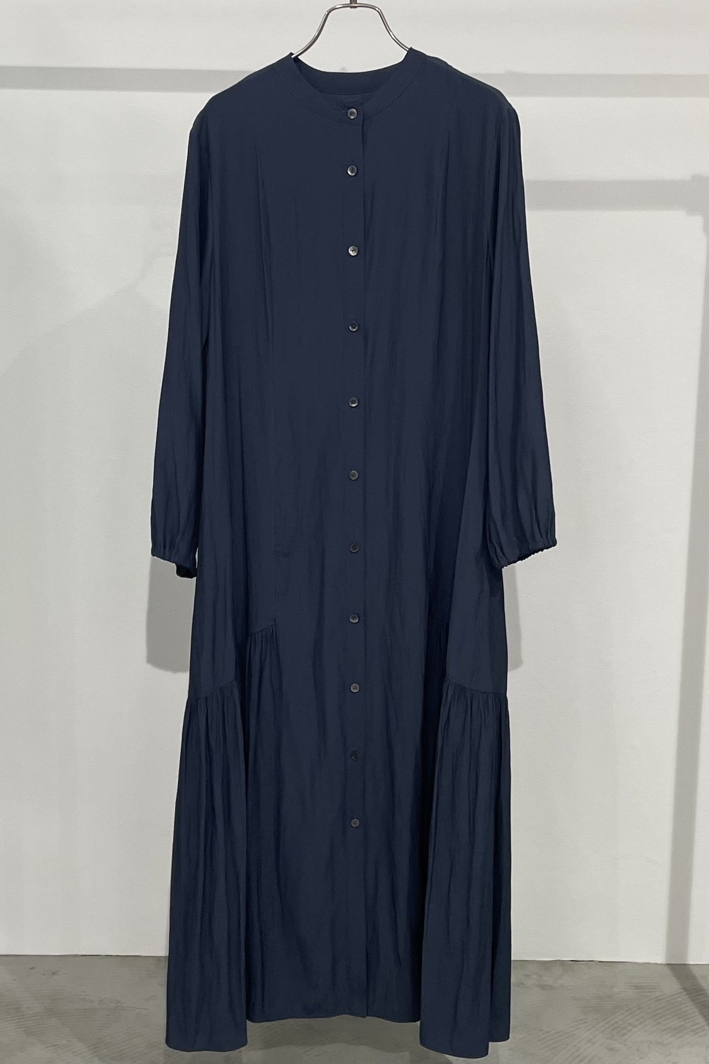 ギャザーフレアシャツワンピース 15731