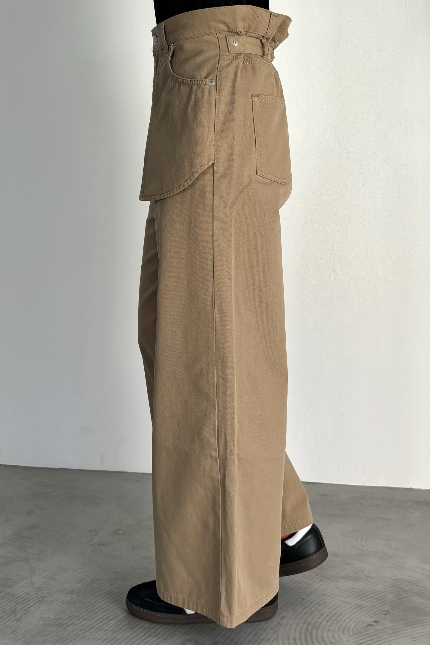 バックベルトワイドパンツ F2138