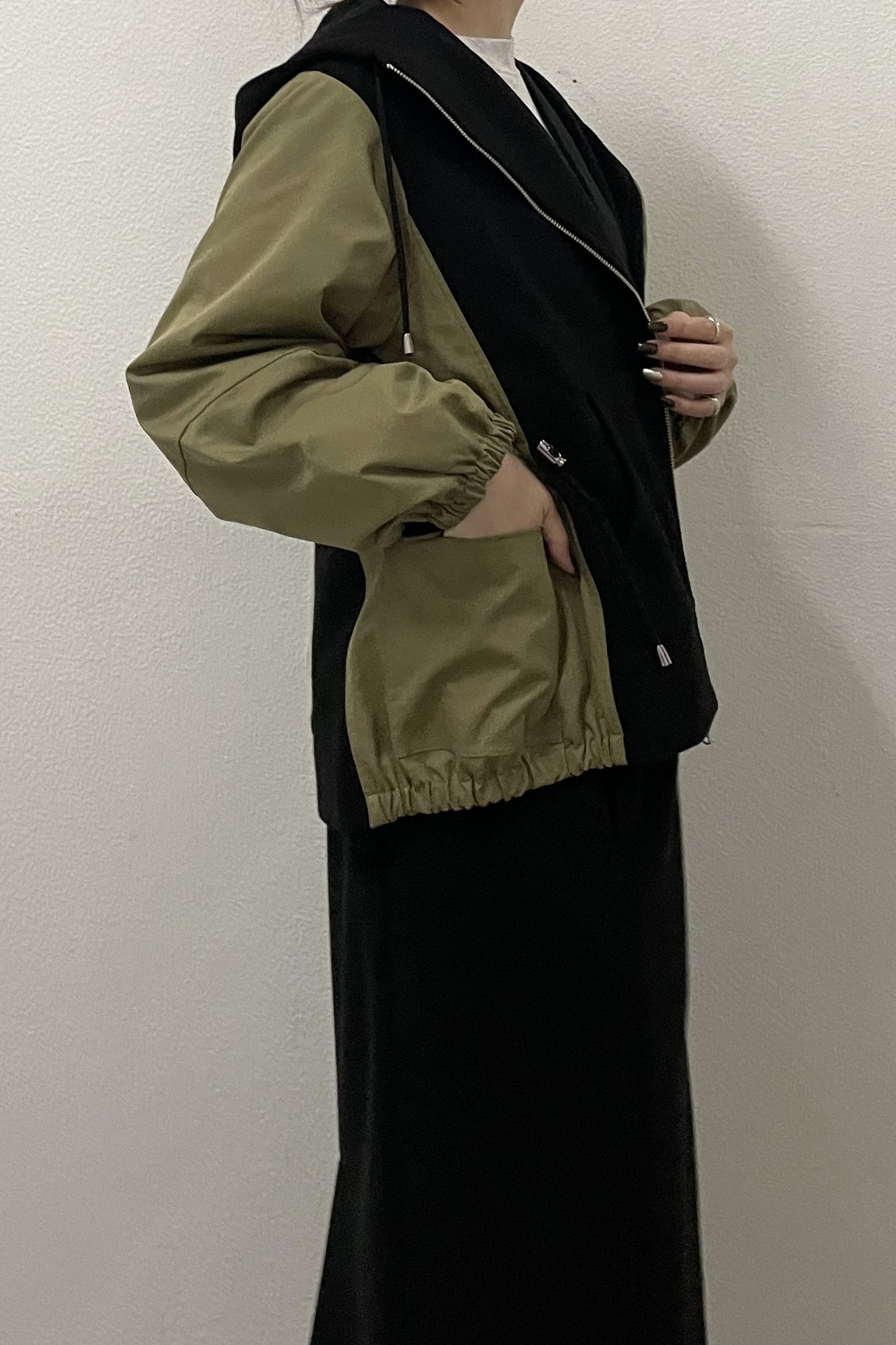 バイカラーフード付ブルゾン 15820