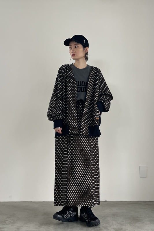 ダイヤ柄ジャガードタイトスカート F2139