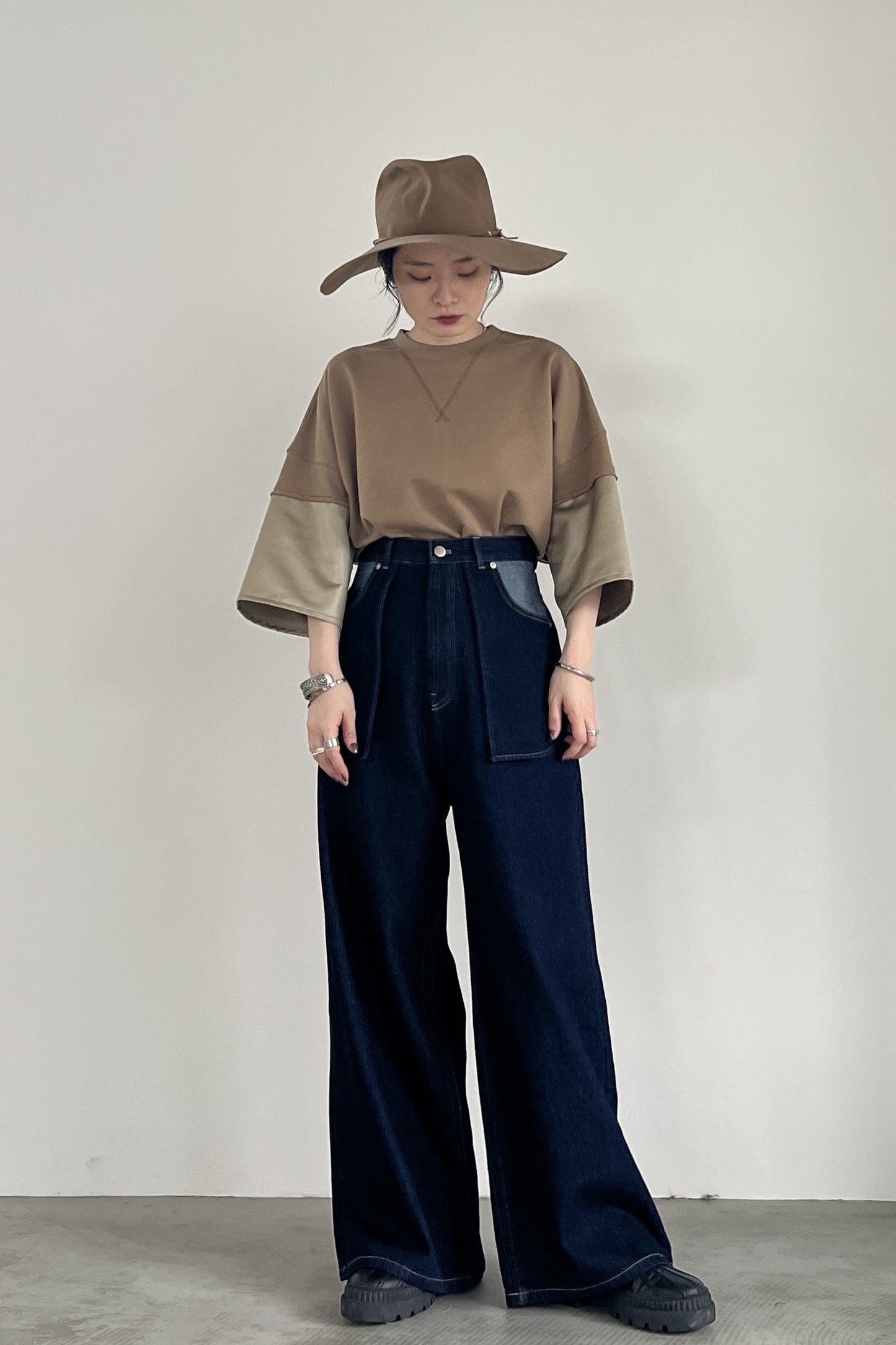 バックベルトワイドパンツ F2138