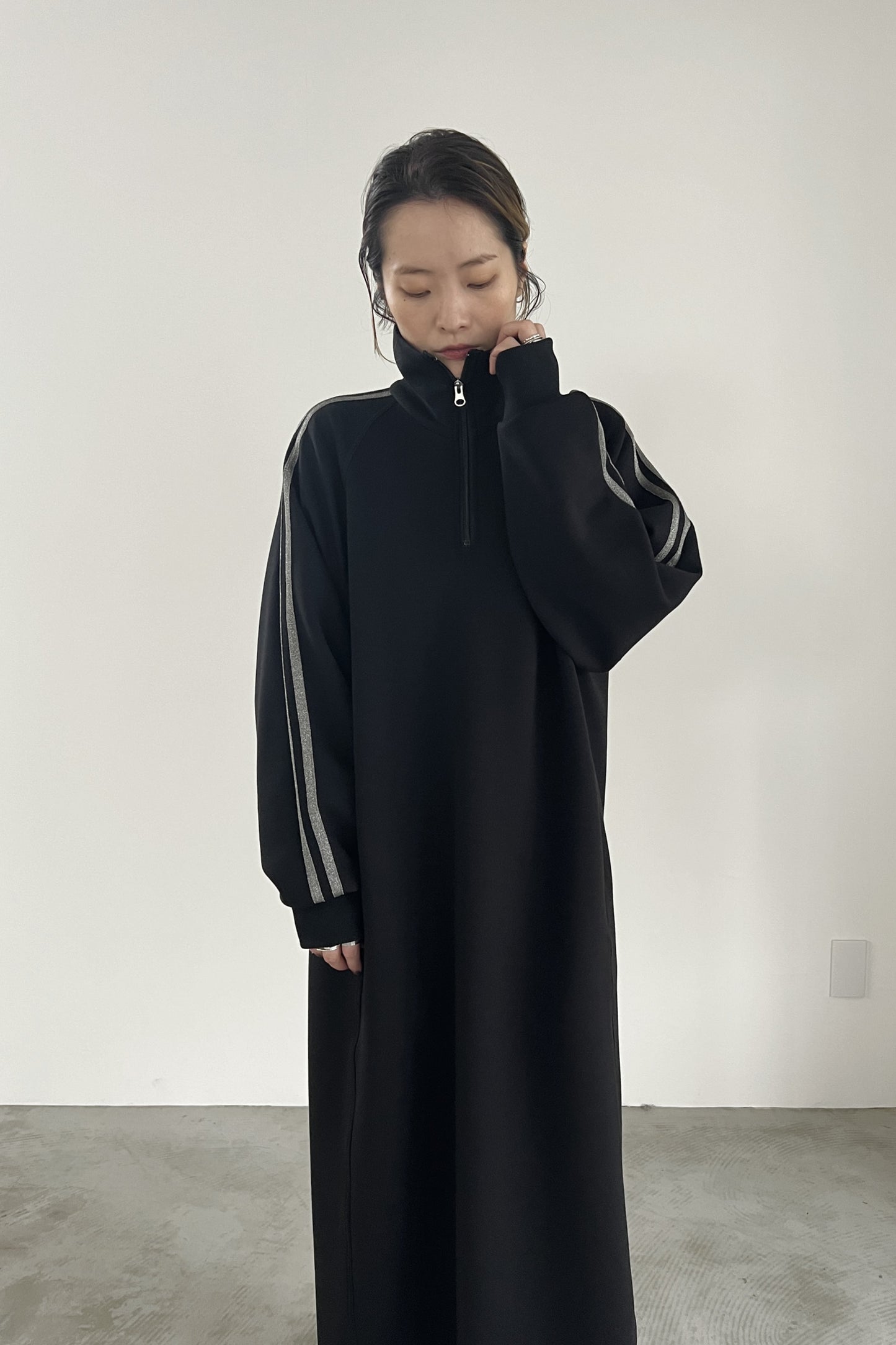 ラインスリーブボンディングワンピース F3257