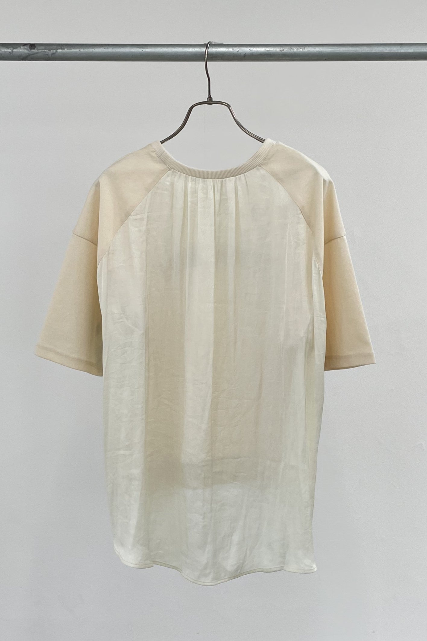 バックサテンロゴTシャツ 35397