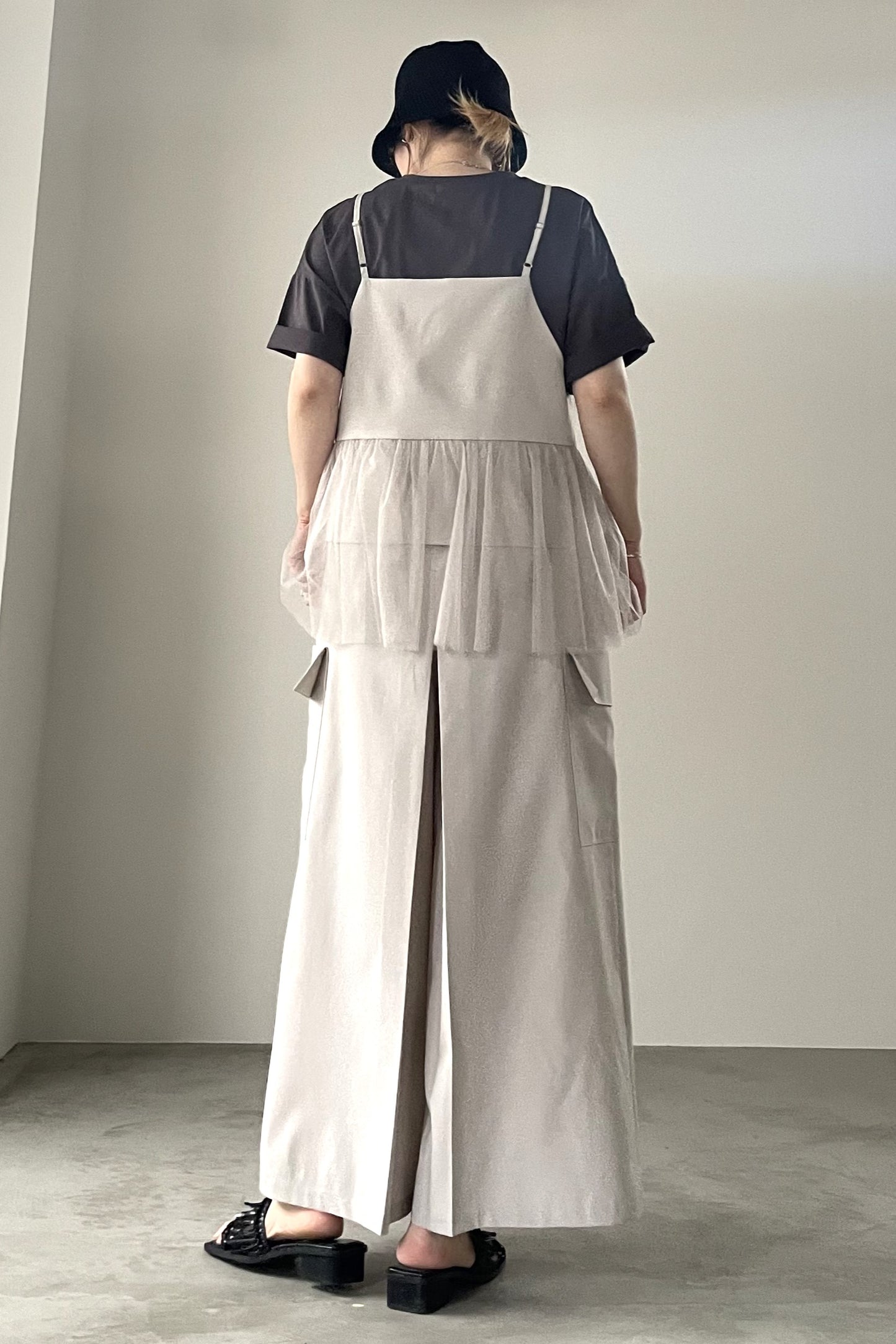 ドライタッチタックワイドパンツ 23068