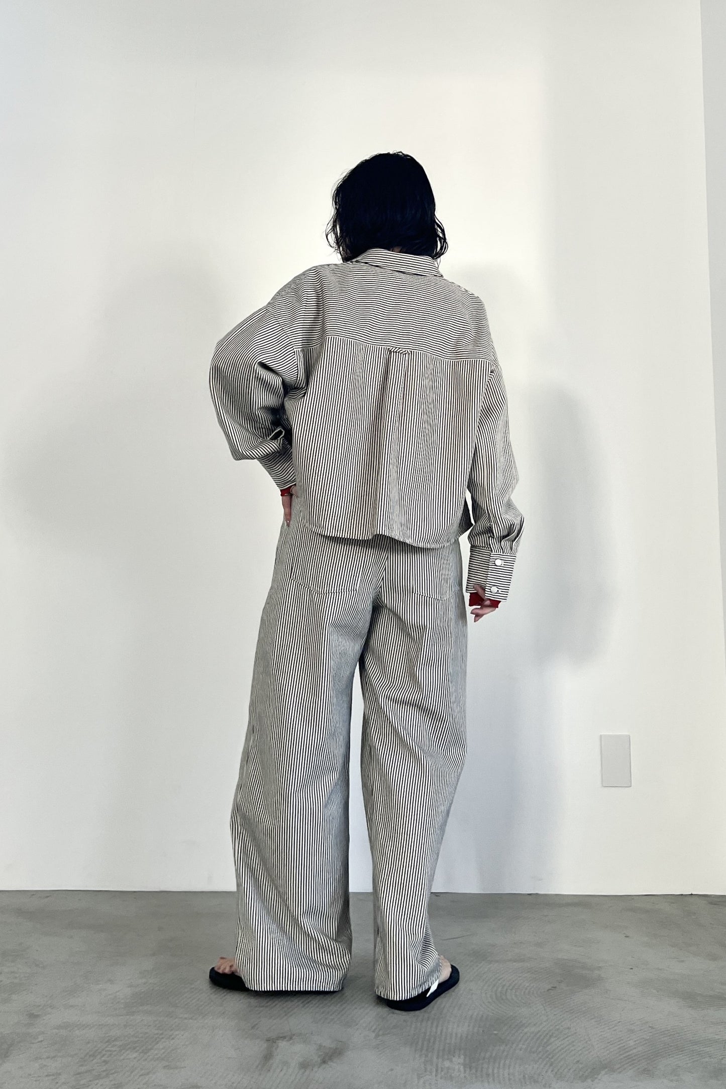 ポケットデザインクロップドシャツ　F1205