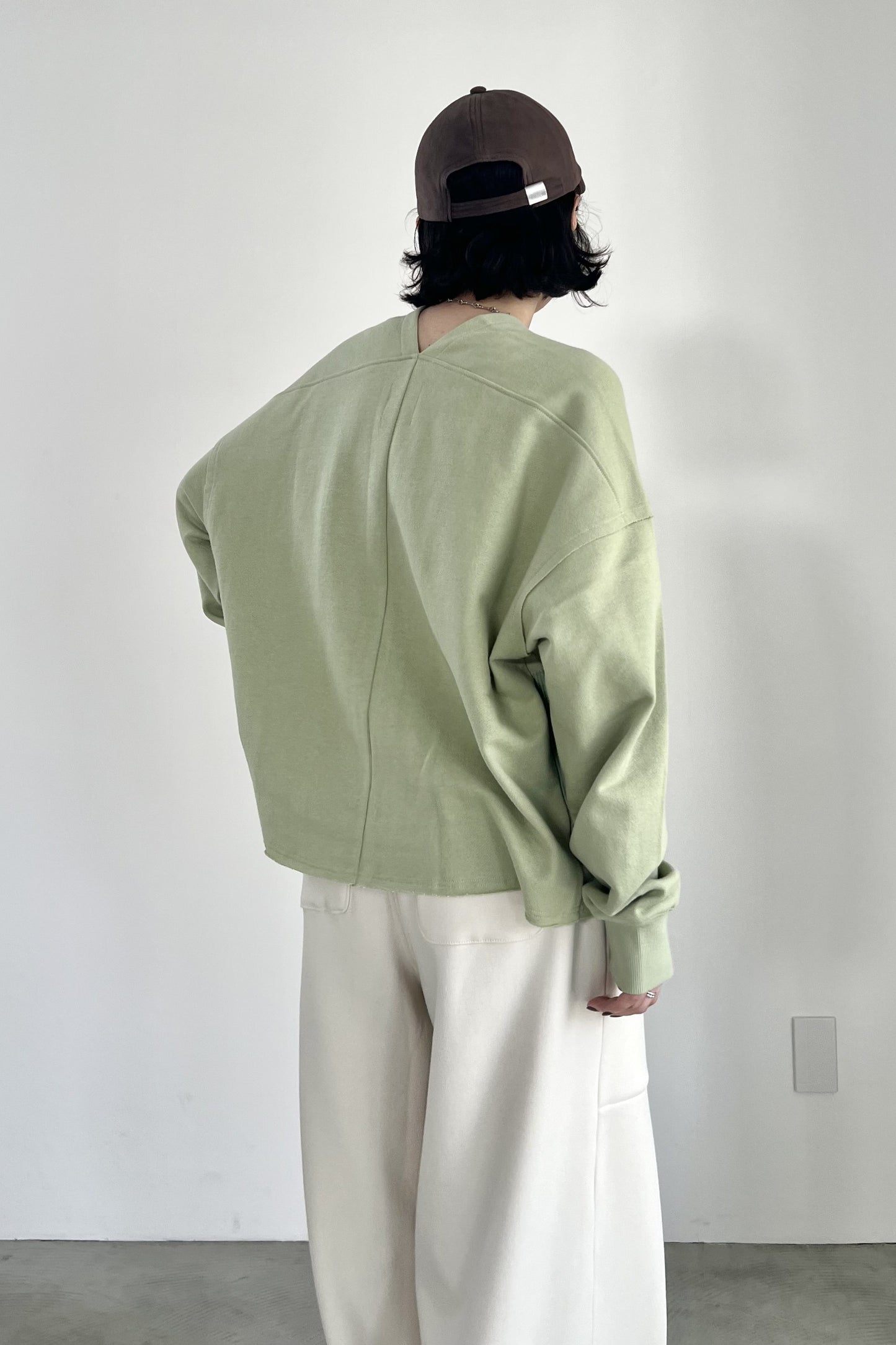 Vネック裏毛プルオーバー　F3296