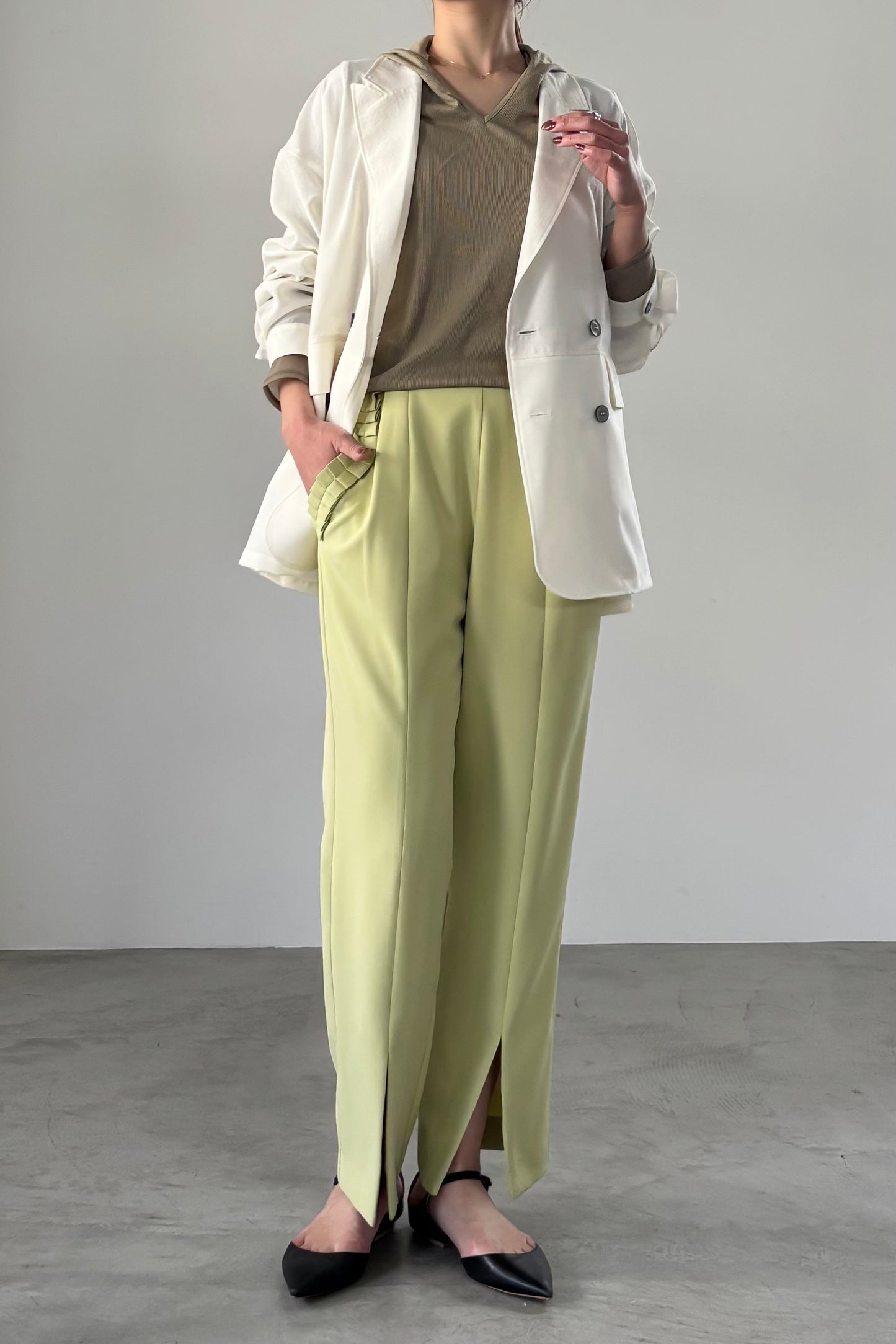 ポケットフリルテーパードPT　23188