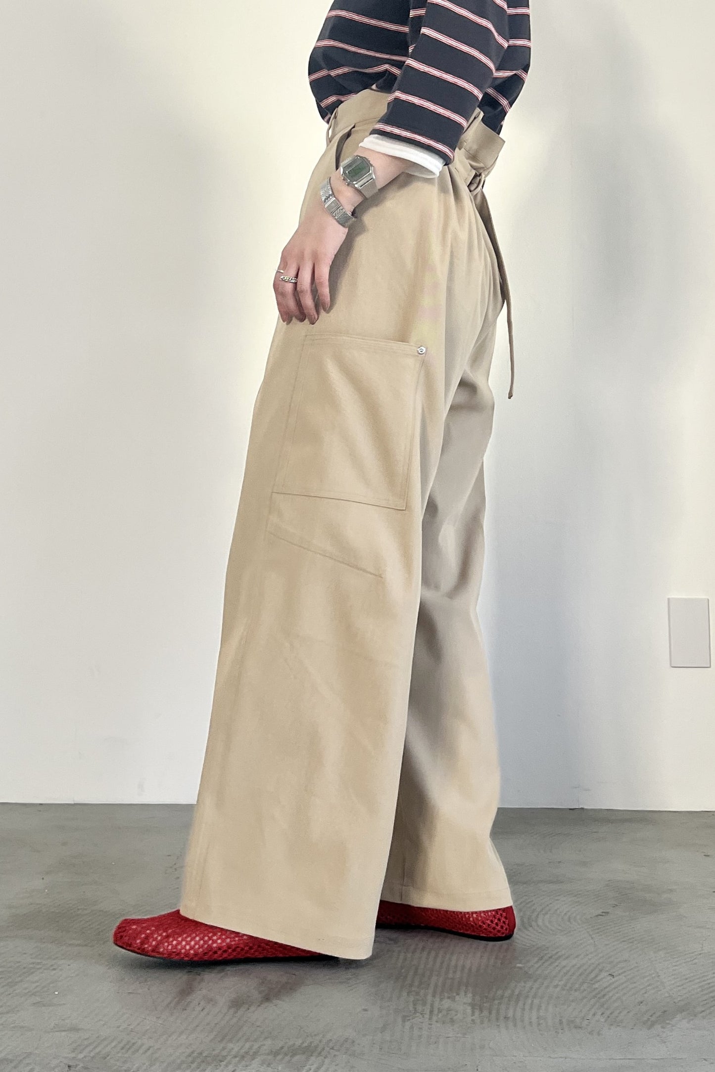 バックベルトチノパンツ　F2165