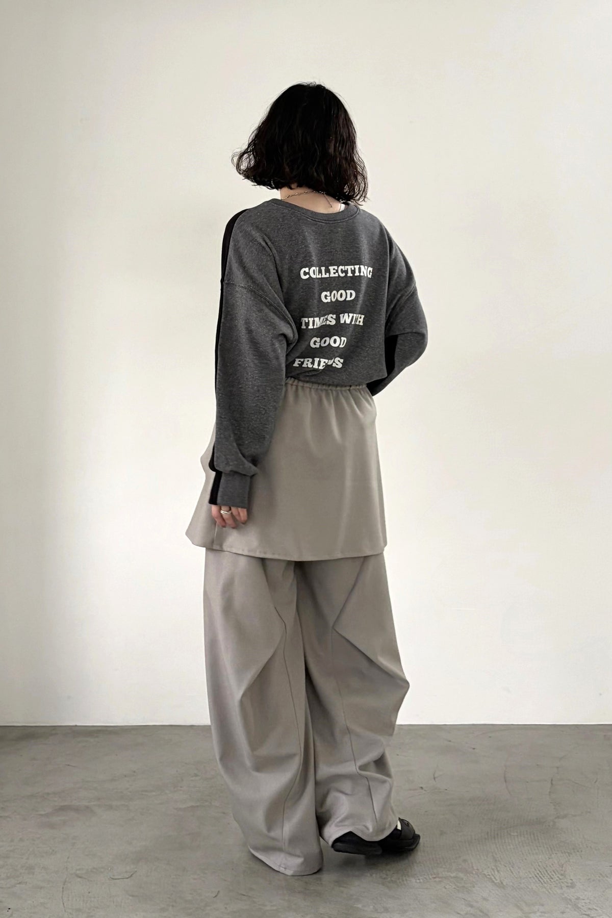 バイカラー2WAYロゴスウェット　F3318