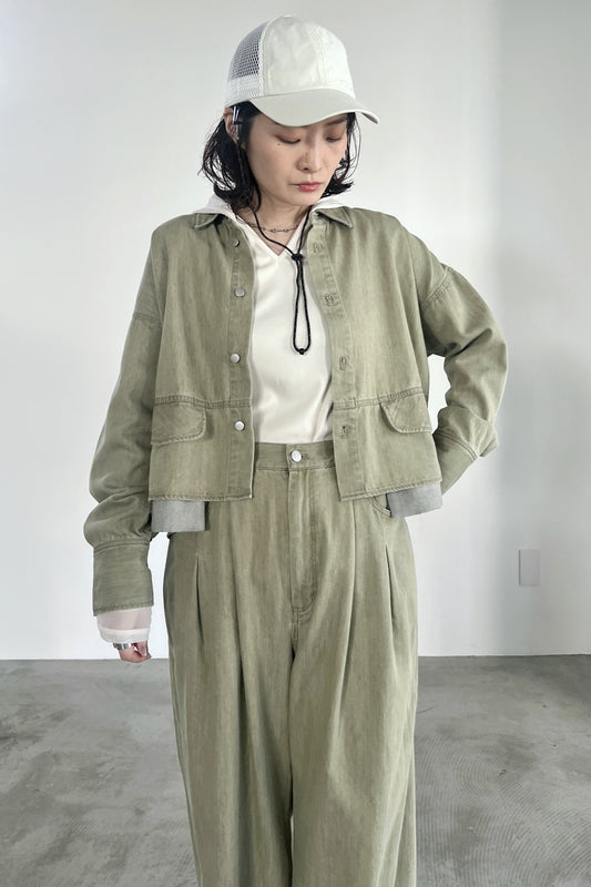 ポケットデザインクロップドシャツ　F1205