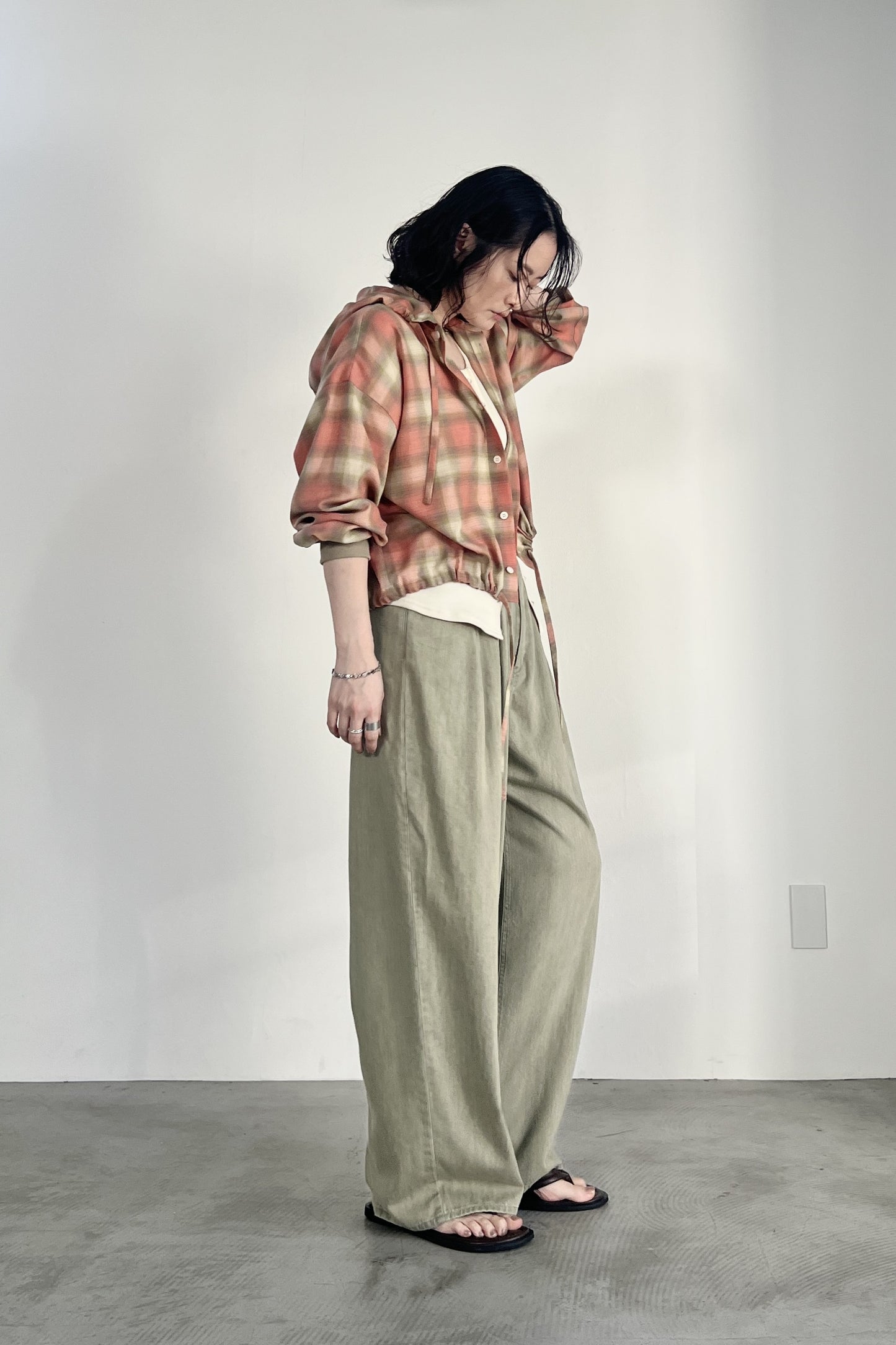 オンブレーチェックフードシャツ　F1207