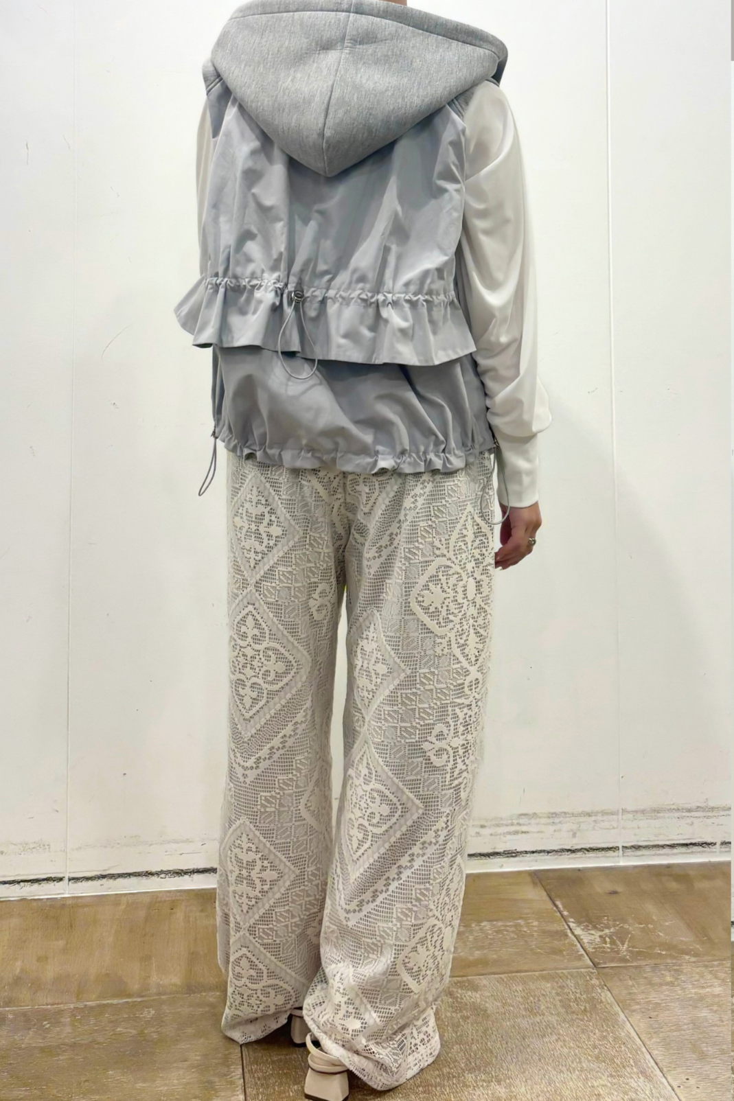 タフタフリルボンディングベスト　35591