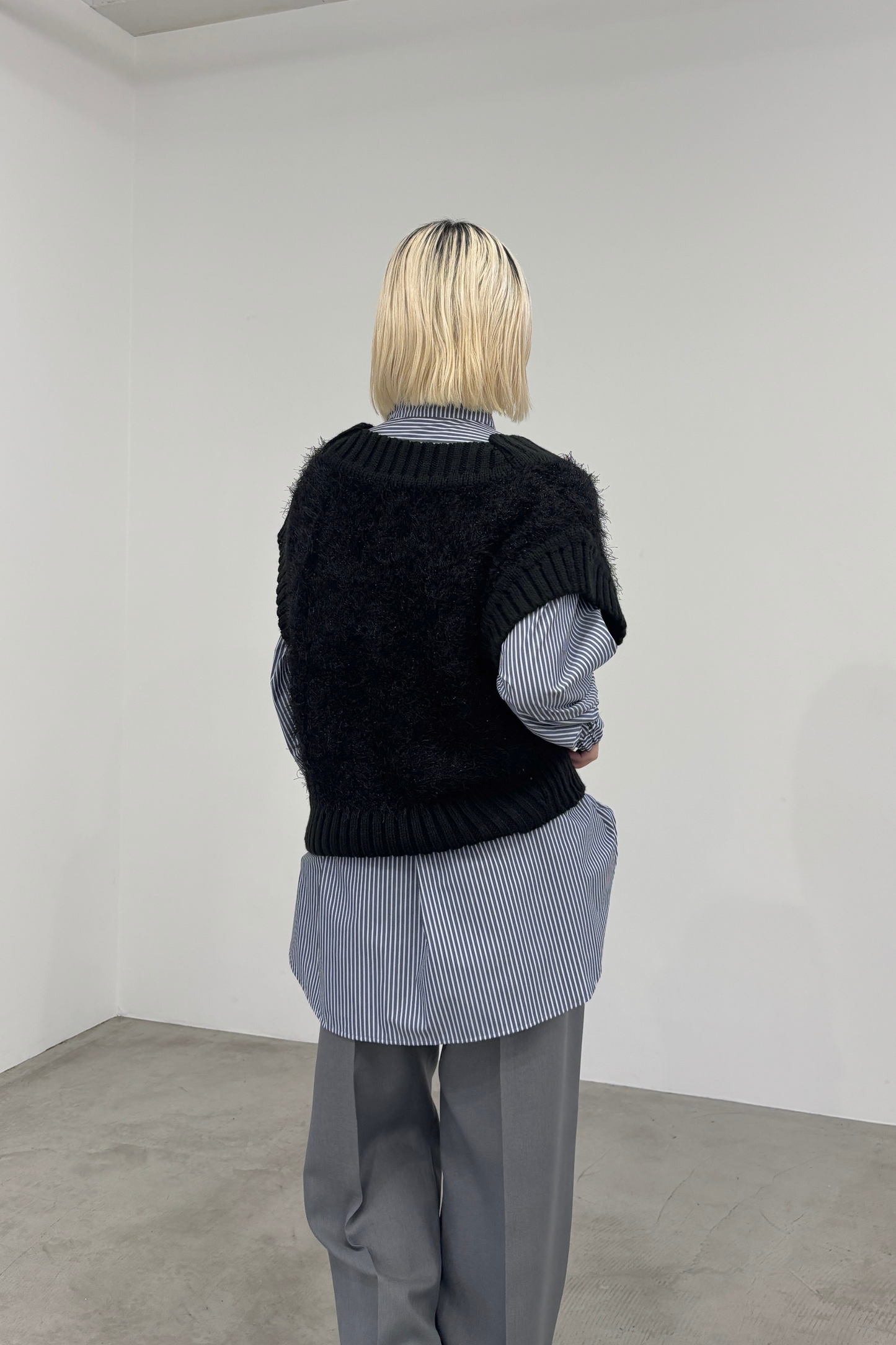 Vネックモールニットベスト　35556