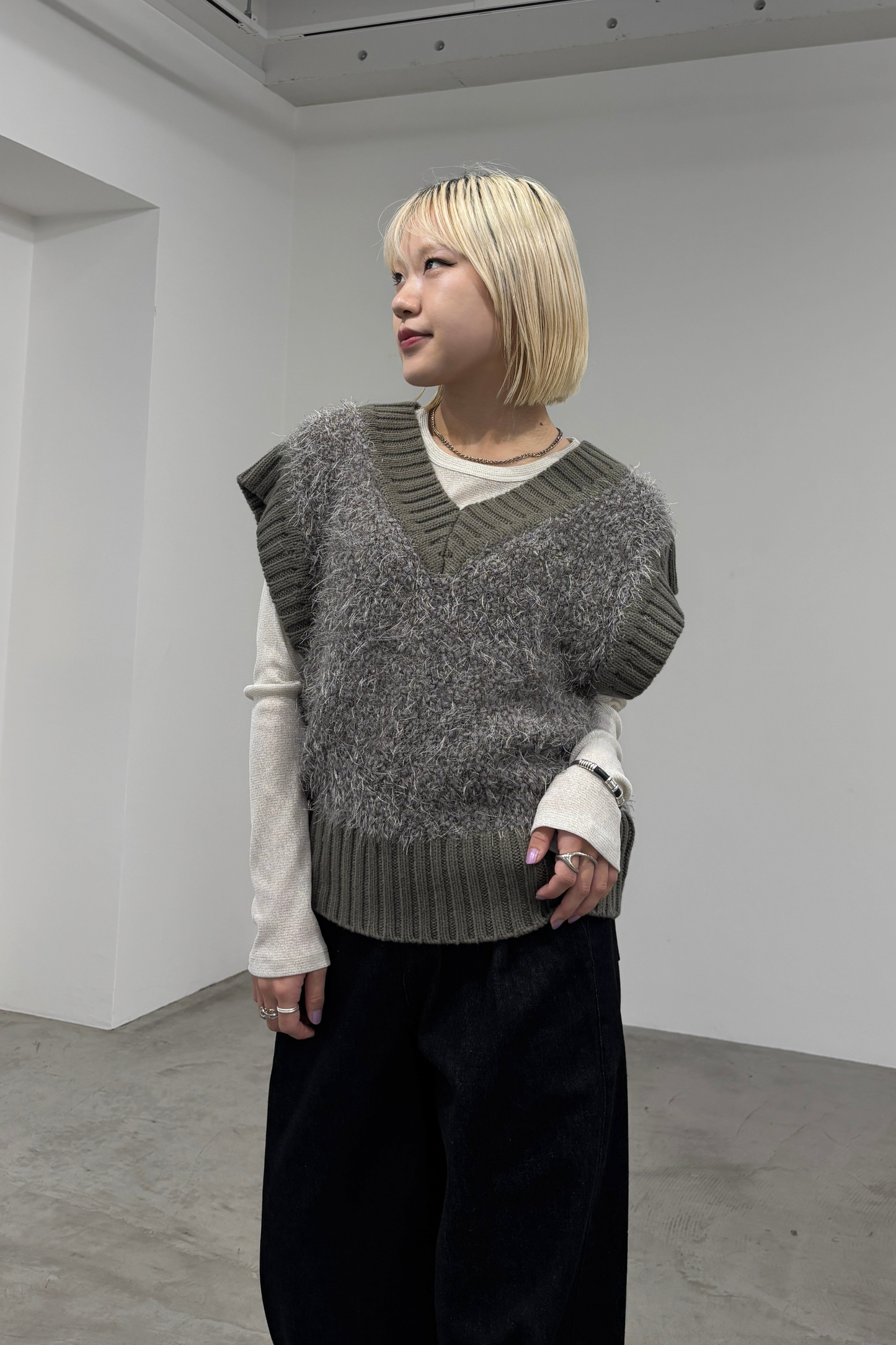 Vネックモールニットベスト　35556