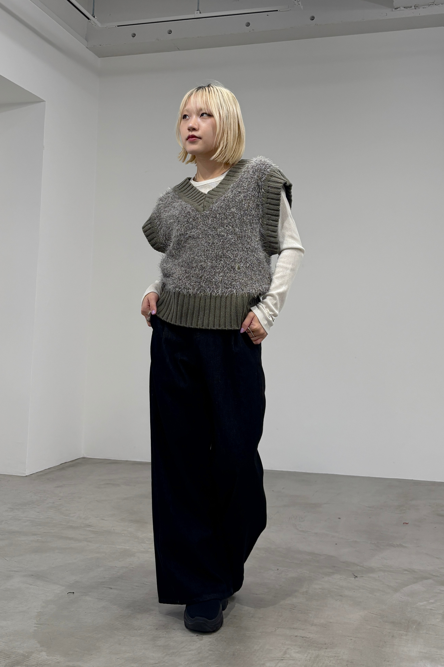 Vネックモールニットベスト　35556