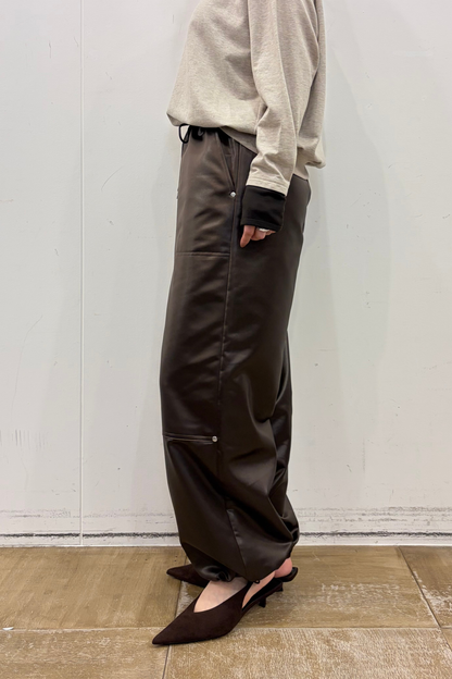 レザーライクダブルニーPT    F2163