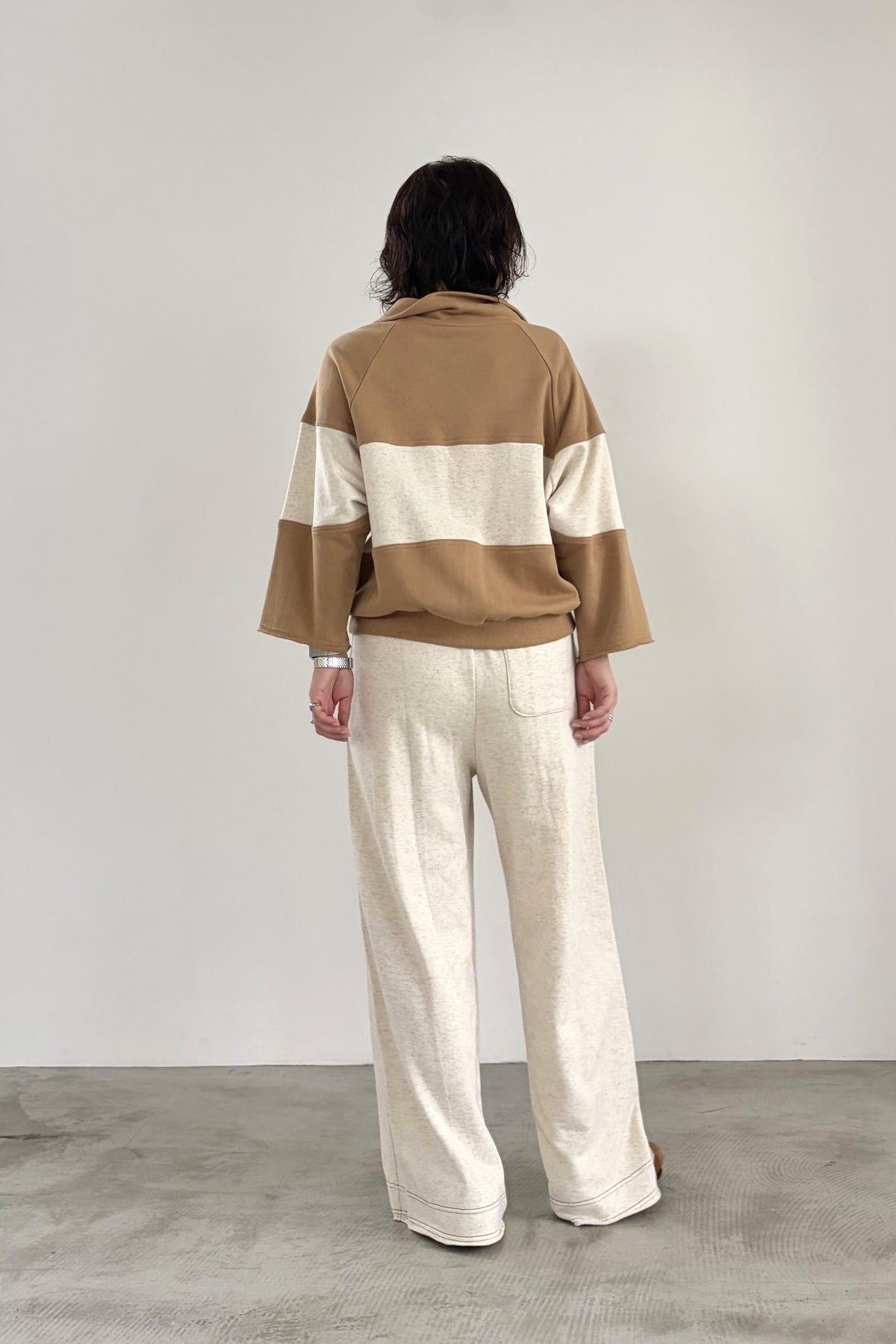 ピンタックスウェットパンツ　F2179