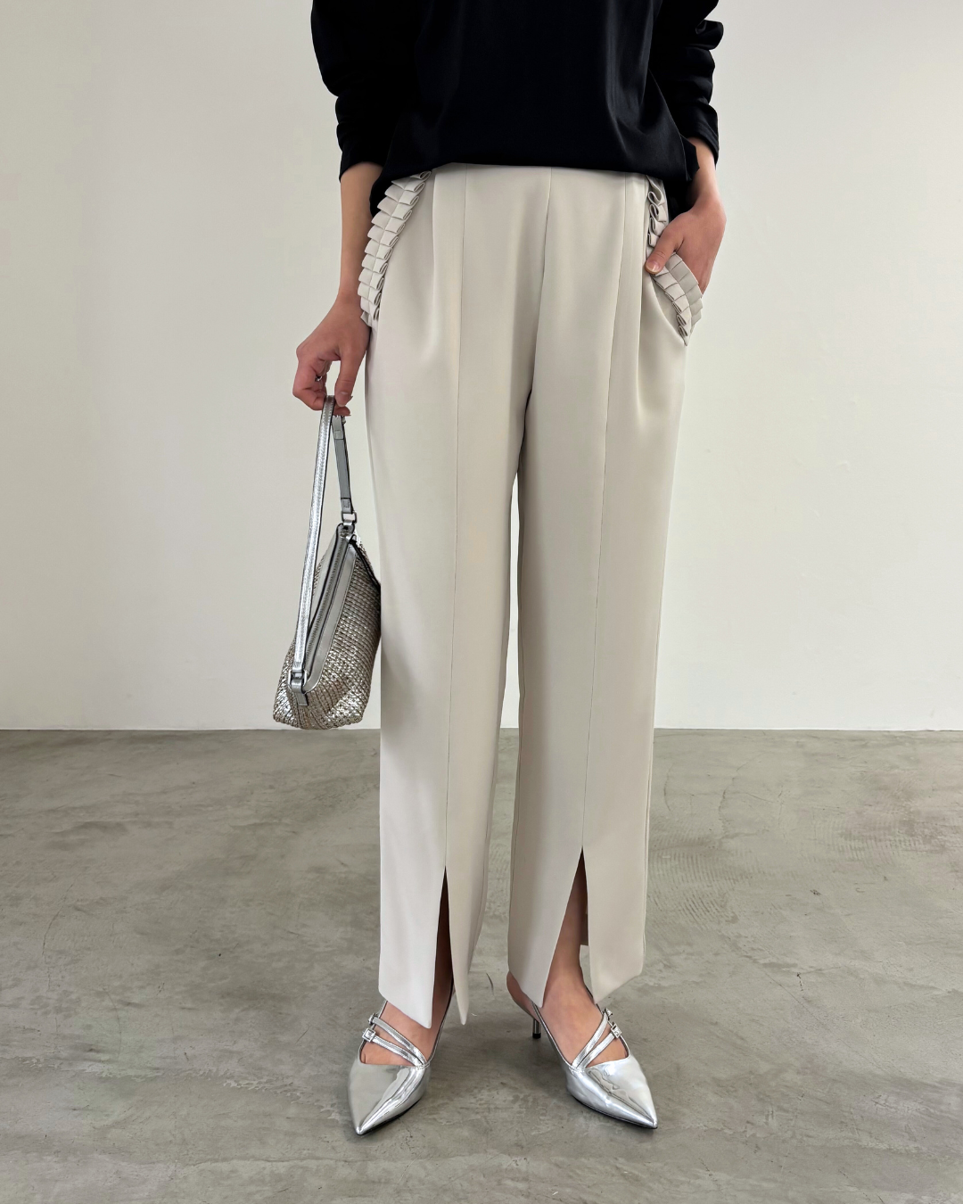 ポケットフリルテーパードPT　23188