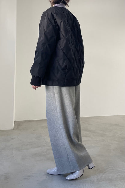 シームレスダウンジャケット　15825