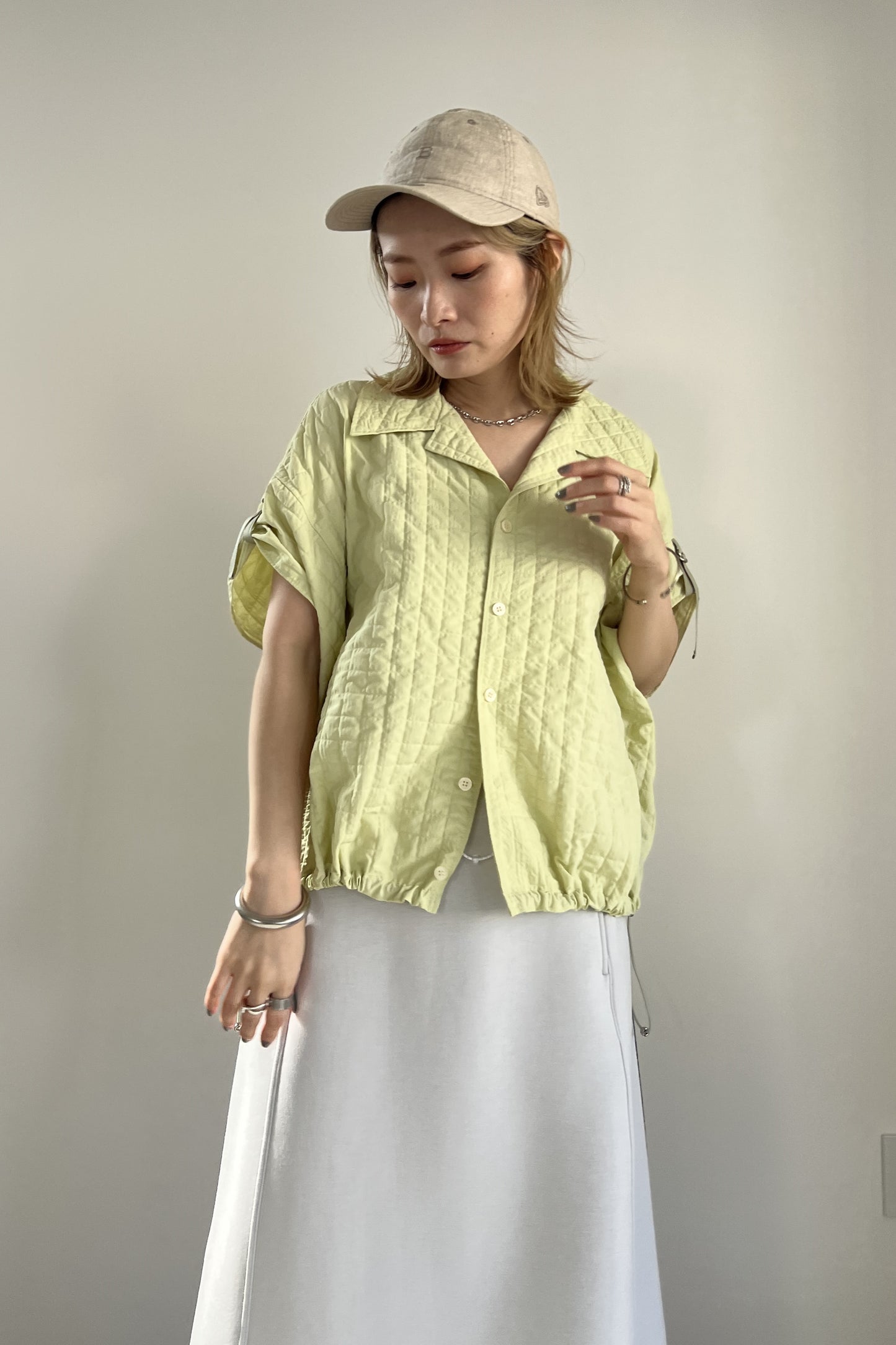 エンボスナイロンフレンチスリーブシャツ　F1168