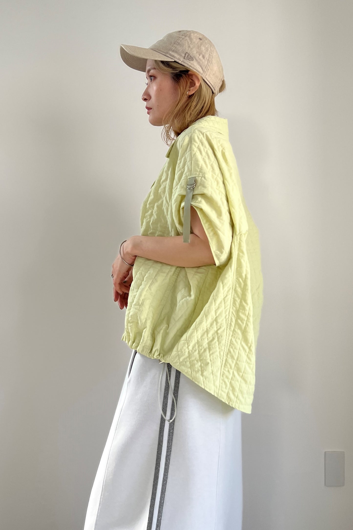 エンボスナイロンフレンチスリーブシャツ　F1168