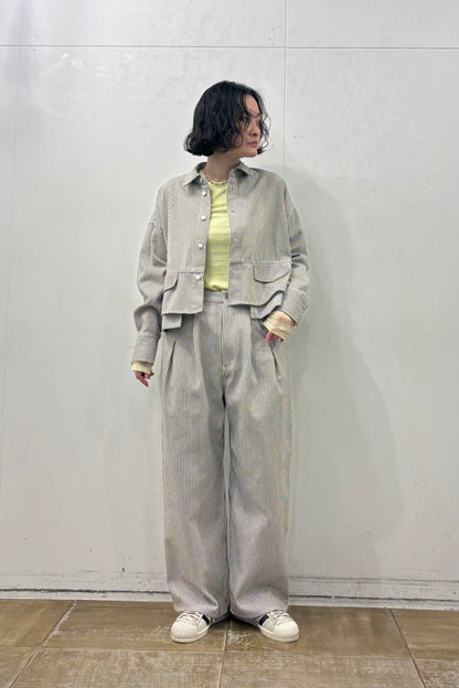 ポケットデザインクロップドシャツ　F1205