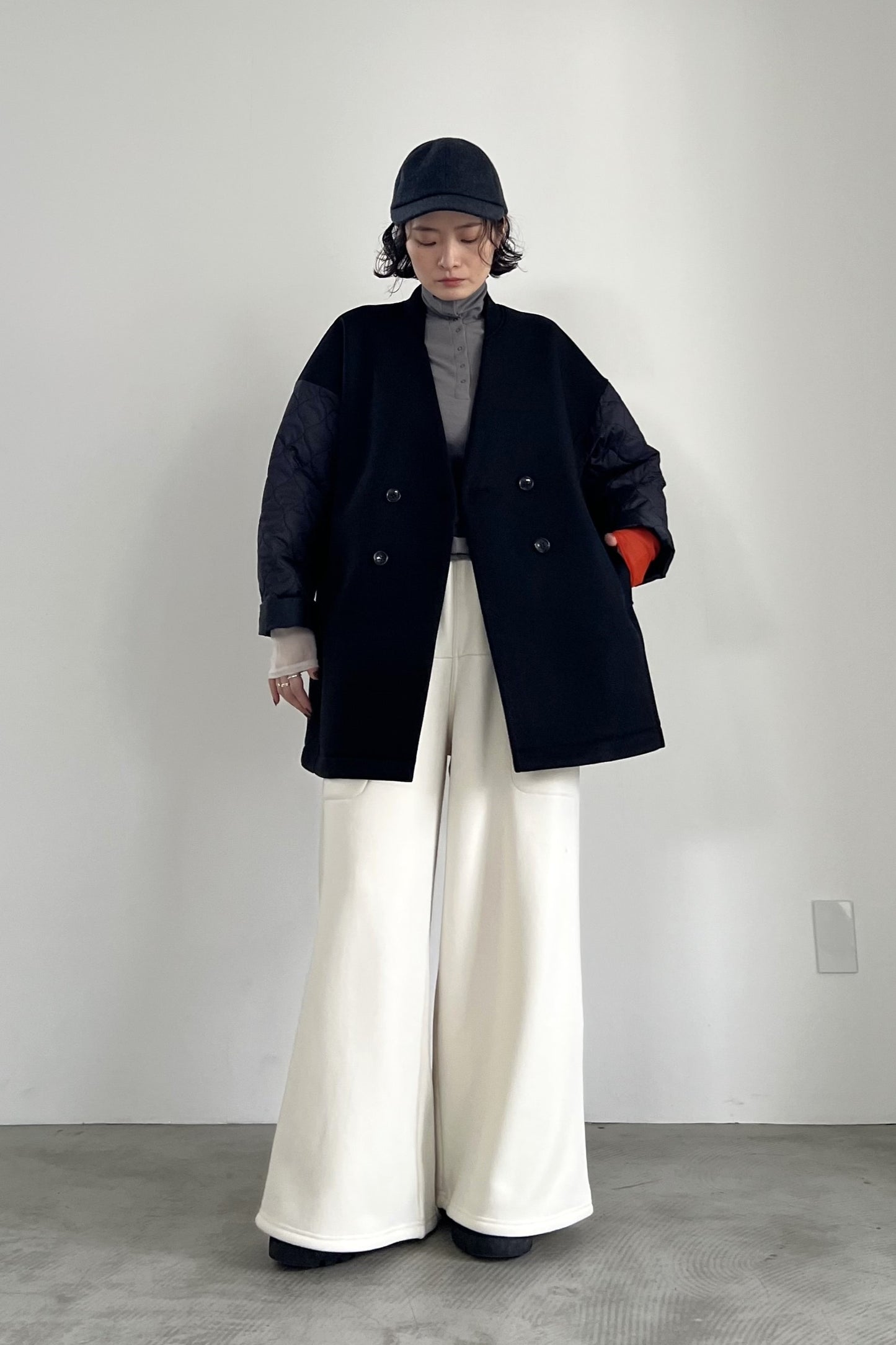 ボンバーヒートワイドパンツ　F2162