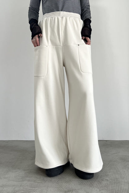 ボンバーヒートワイドパンツ　F2162