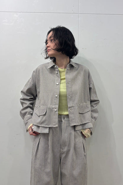 ポケットデザインクロップドシャツ　F1205