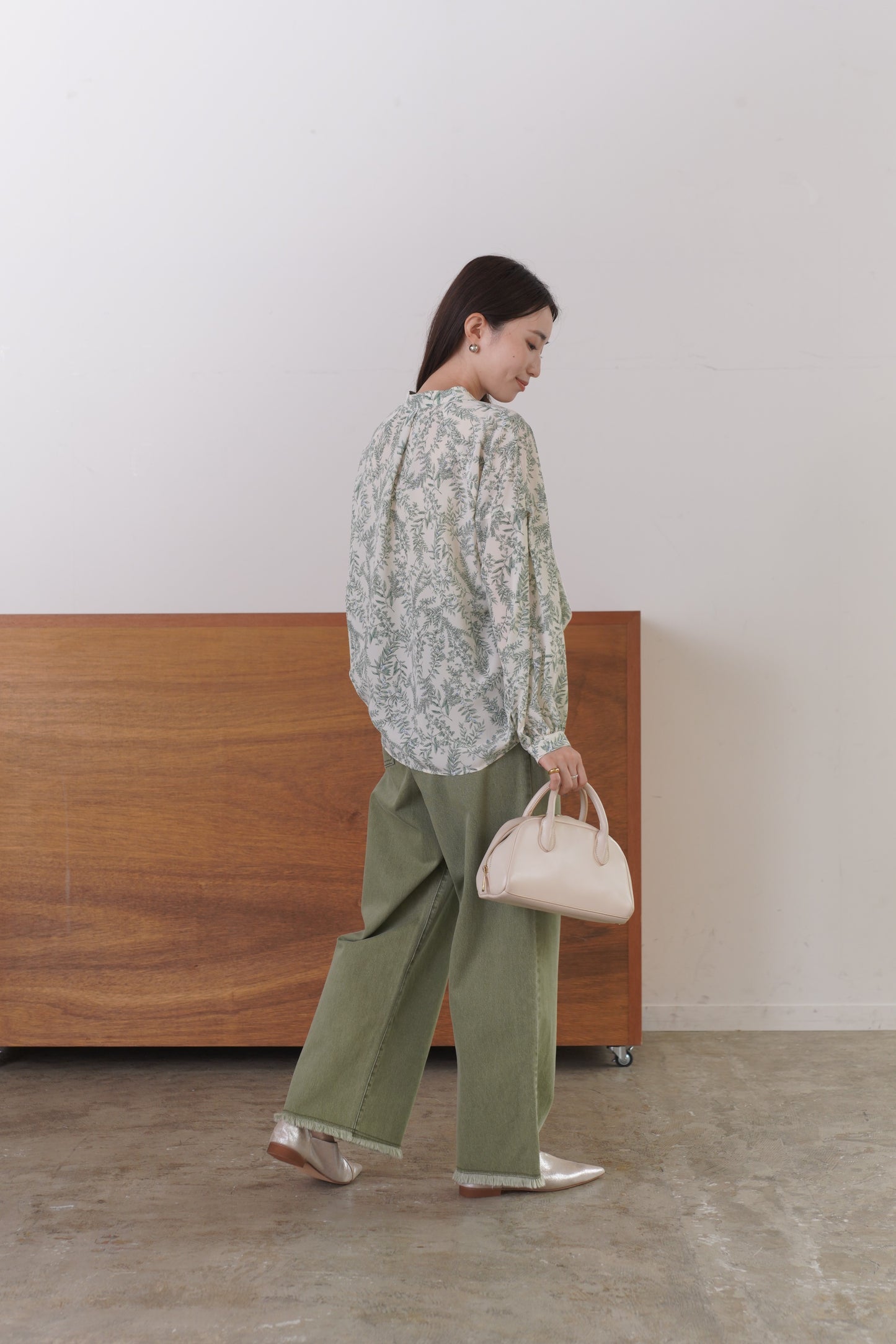 ボタニカルプリントBL 15947