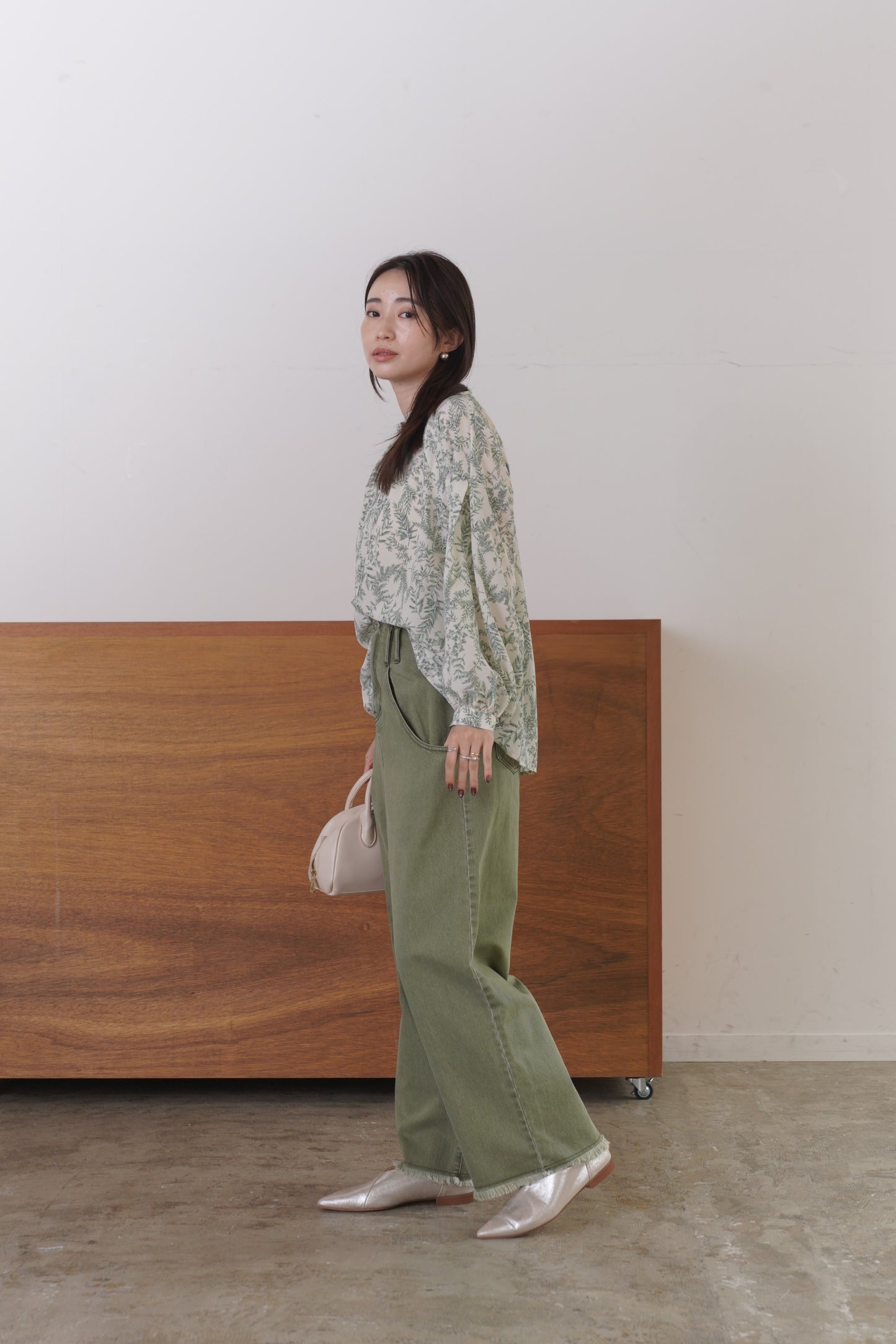 ボタニカルプリントBL 15947