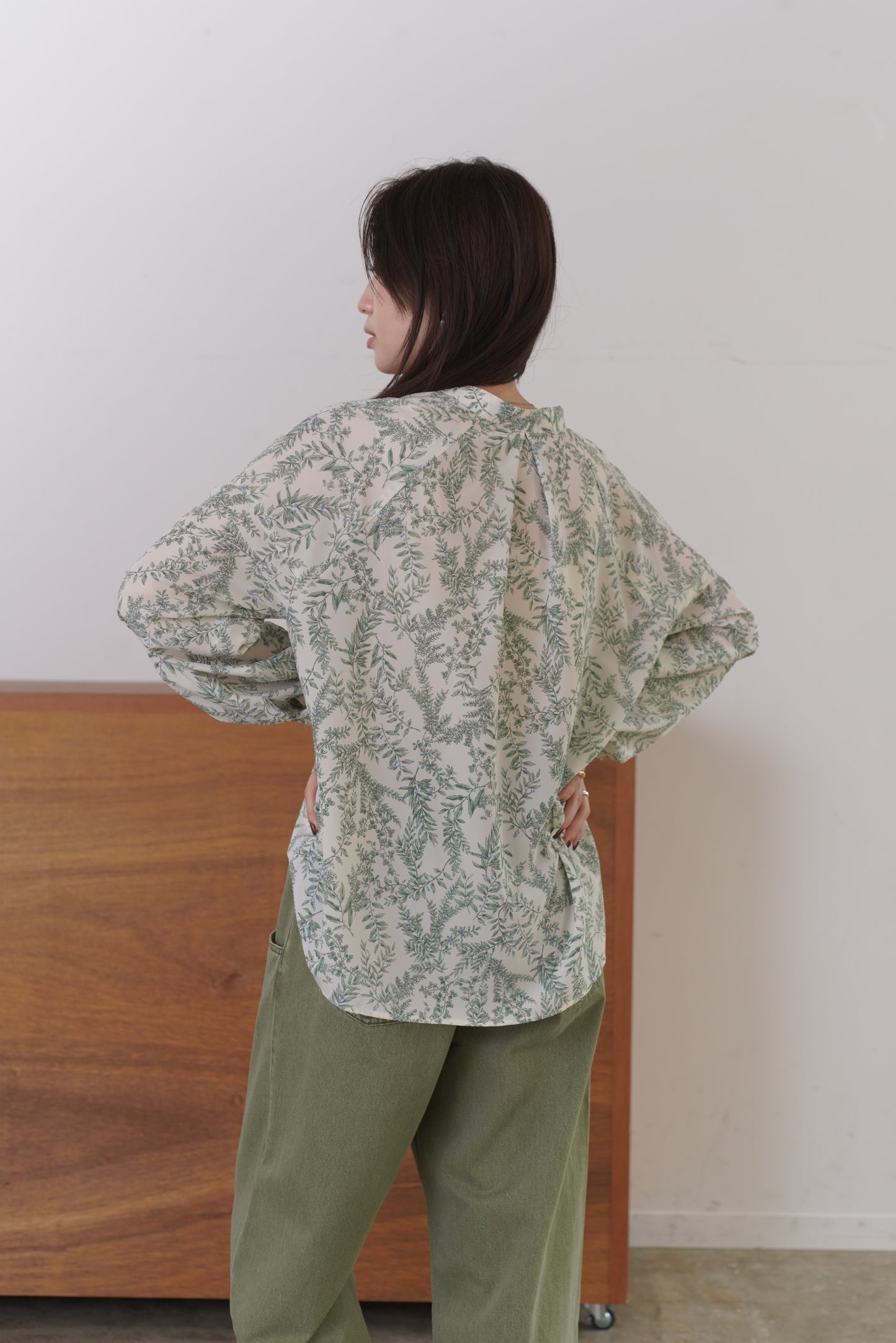 ボタニカルプリントBL 15947