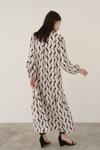 ギャザーフレアシャツワンピース　15731