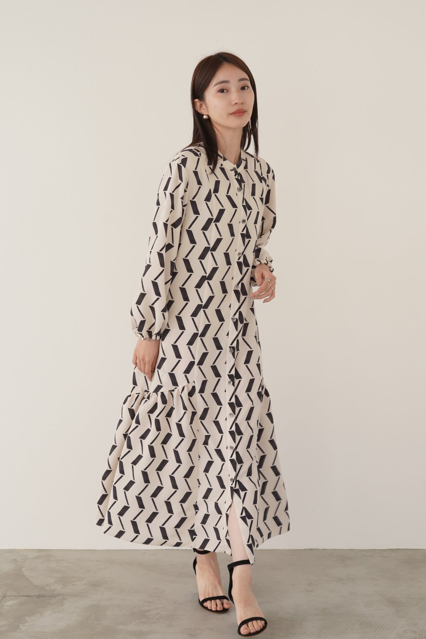 ギャザーフレアシャツワンピース　15731