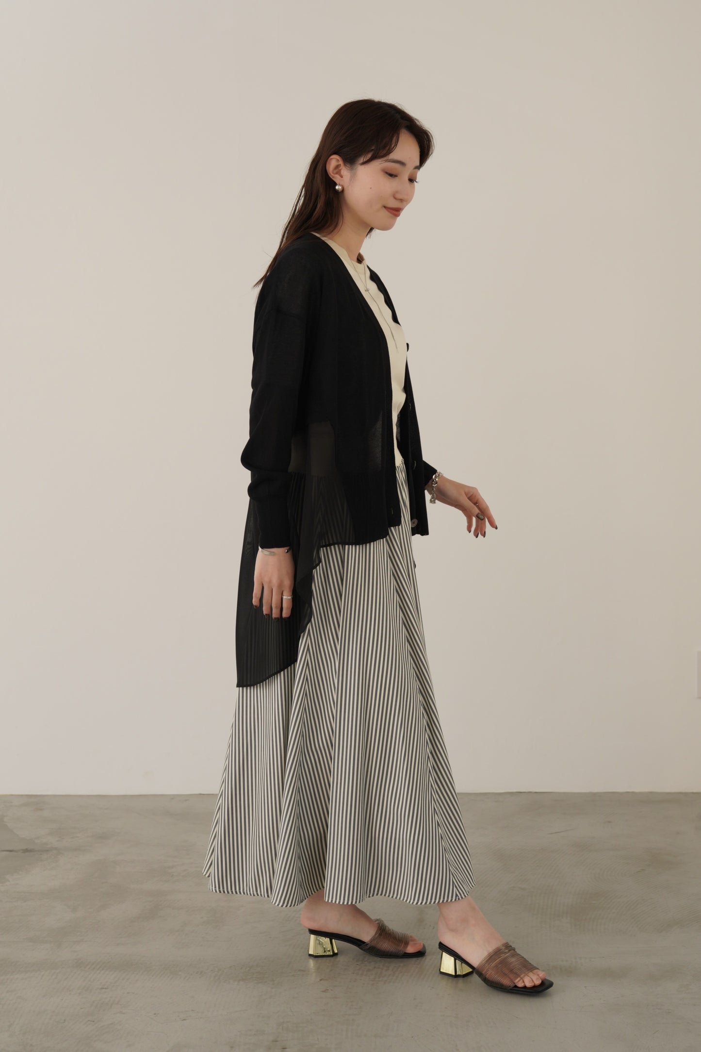 セミロングシフォンカーディガン　35500