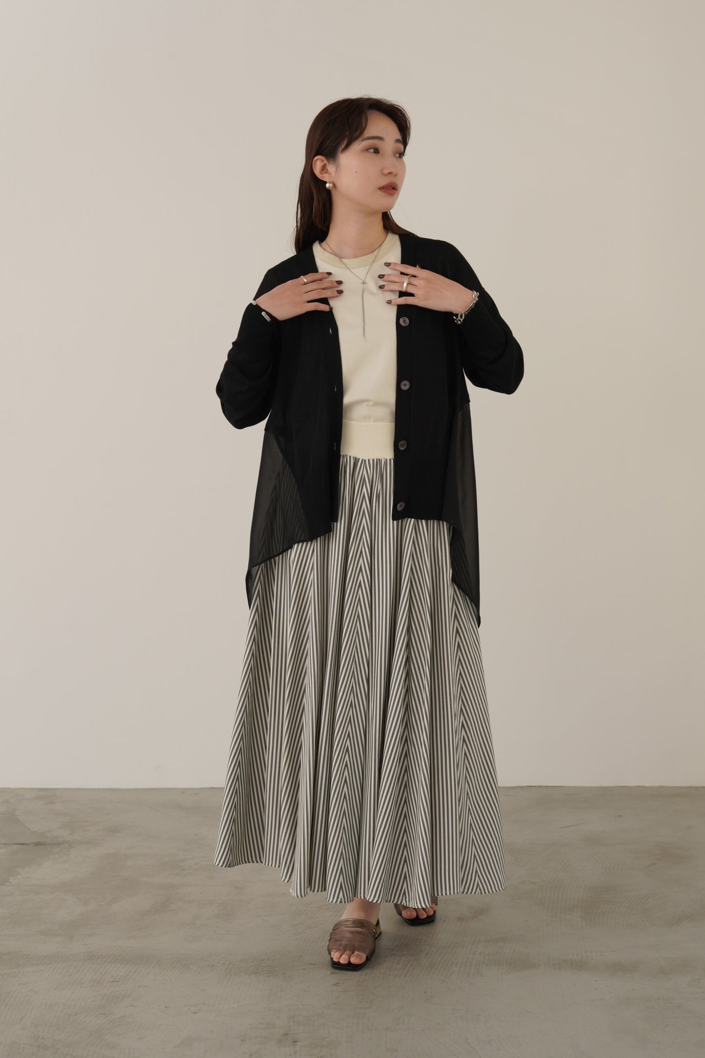 セミロングシフォンカーディガン　35500