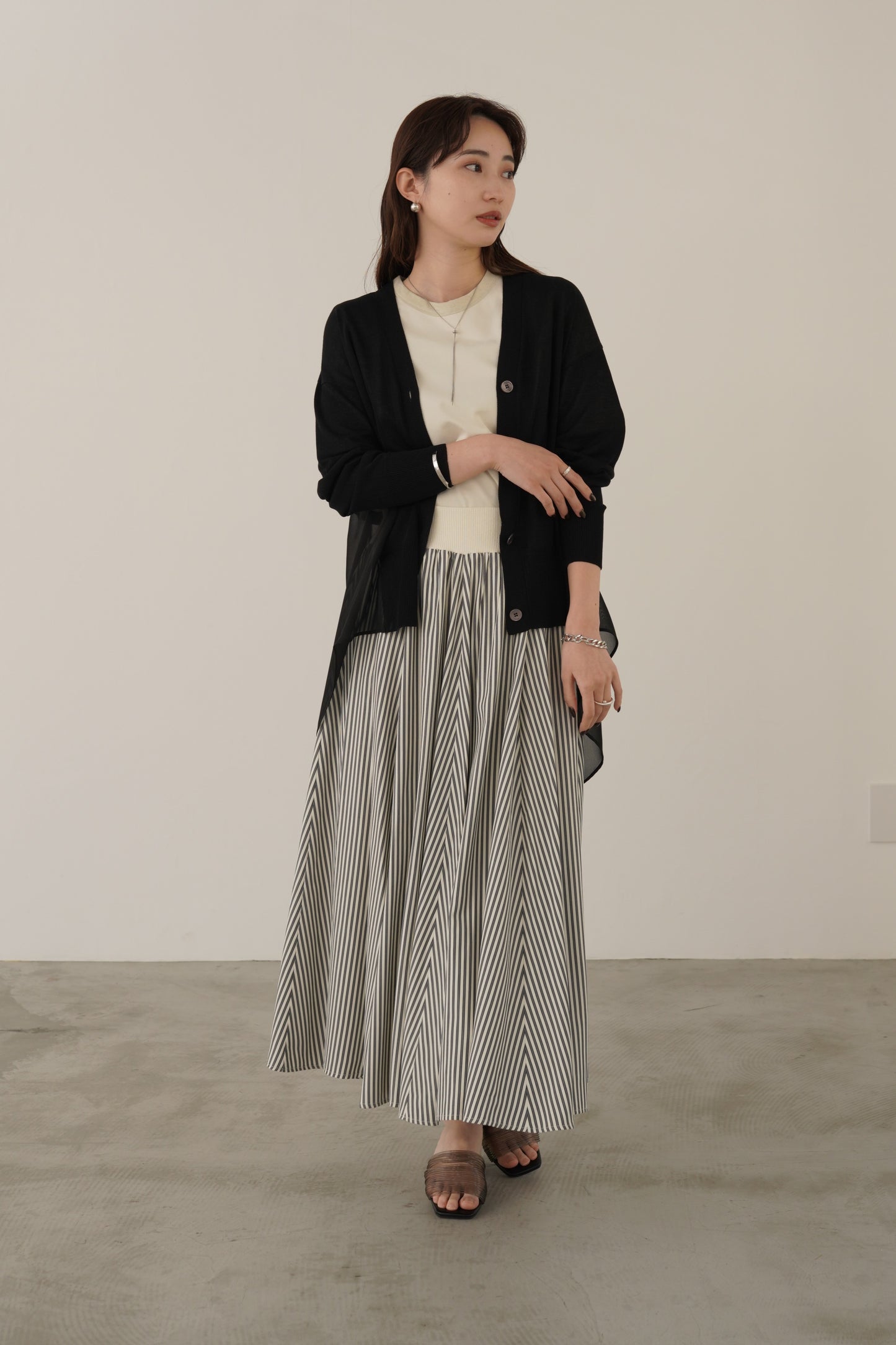 セミロングシフォンカーディガン　35500