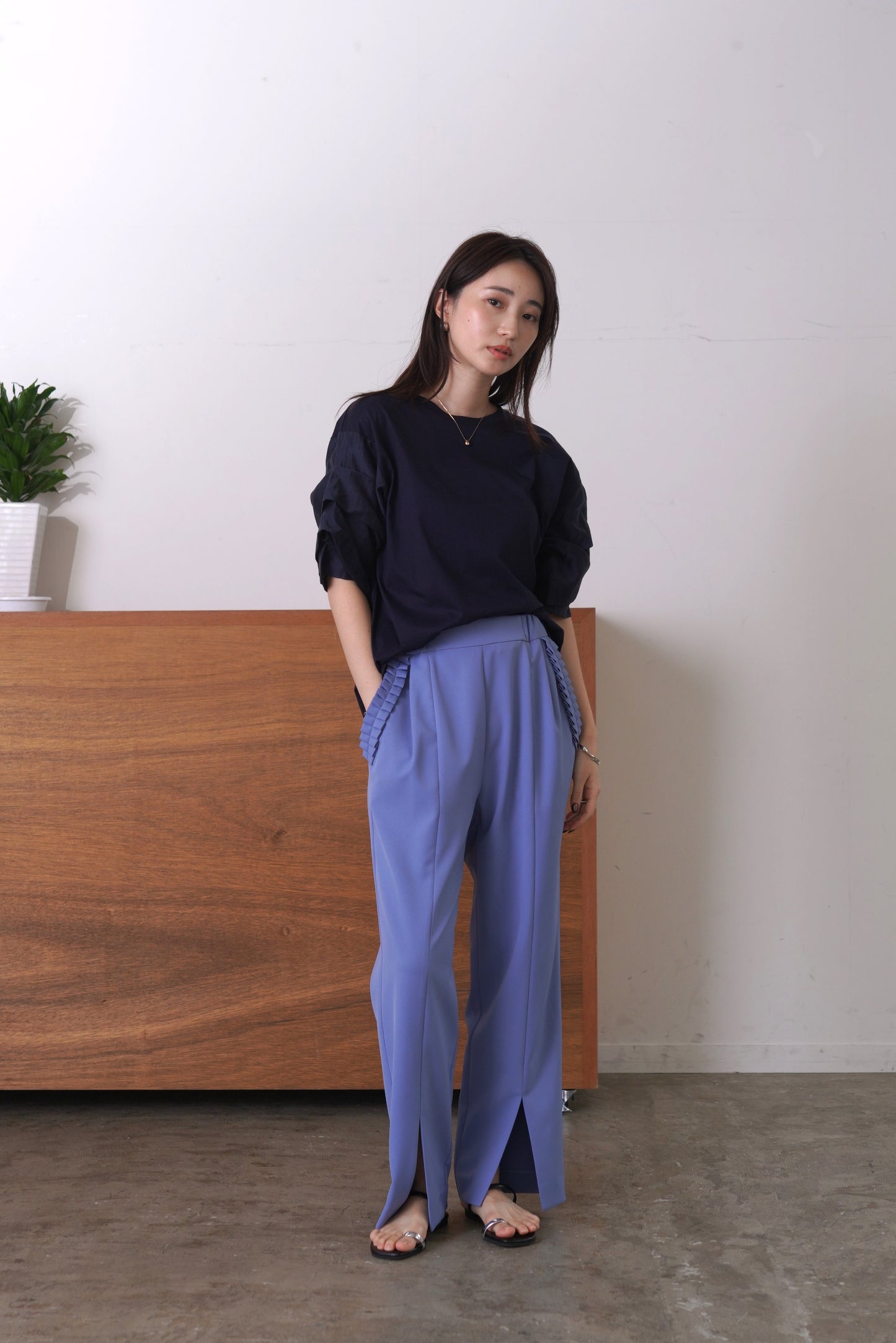 ポケットフリルテーパードPT　23188