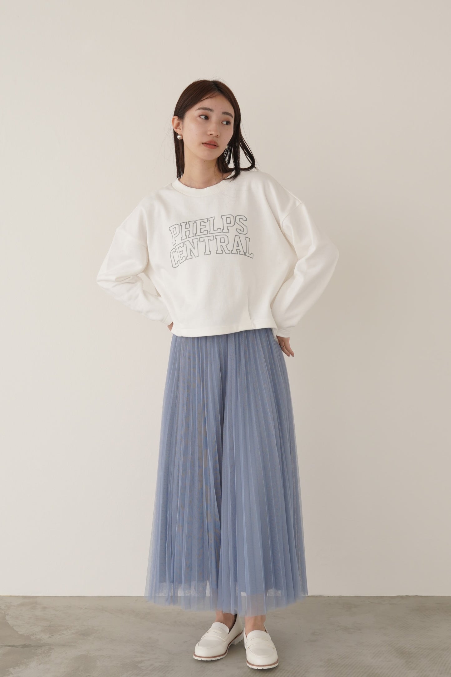 コクーンシルエットロゴスウェット　35345