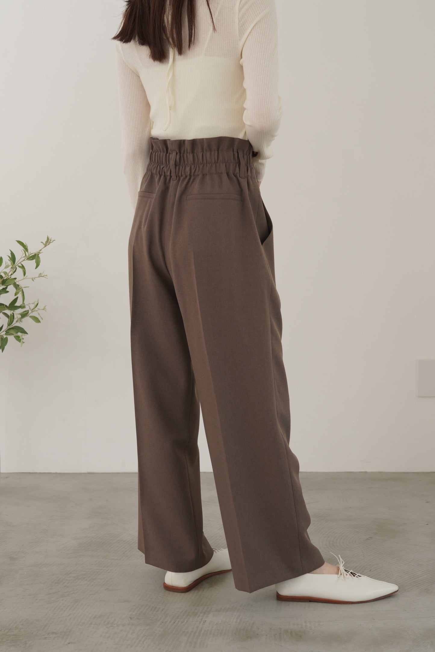 ミニフリルストレートパンツ　23165