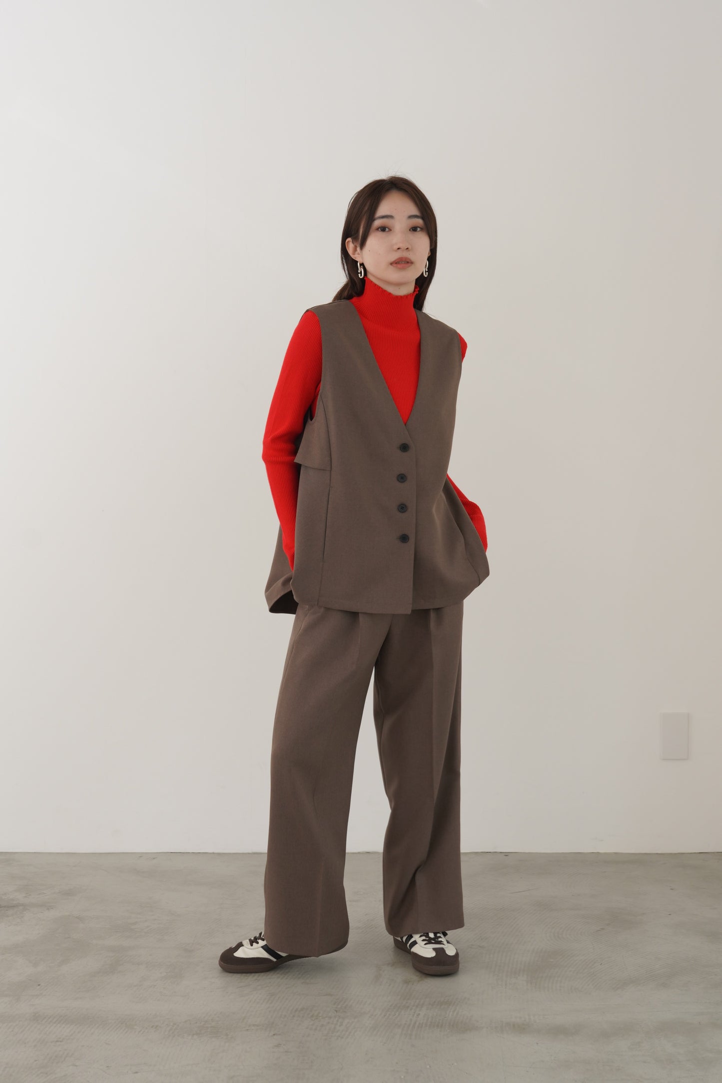 ミニフリルストレートパンツ　23165