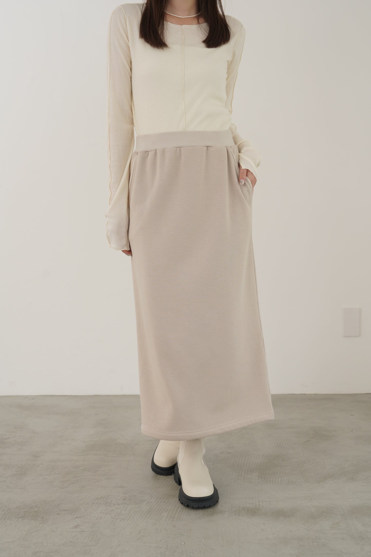 ダフィームートンタイトスカート　23168