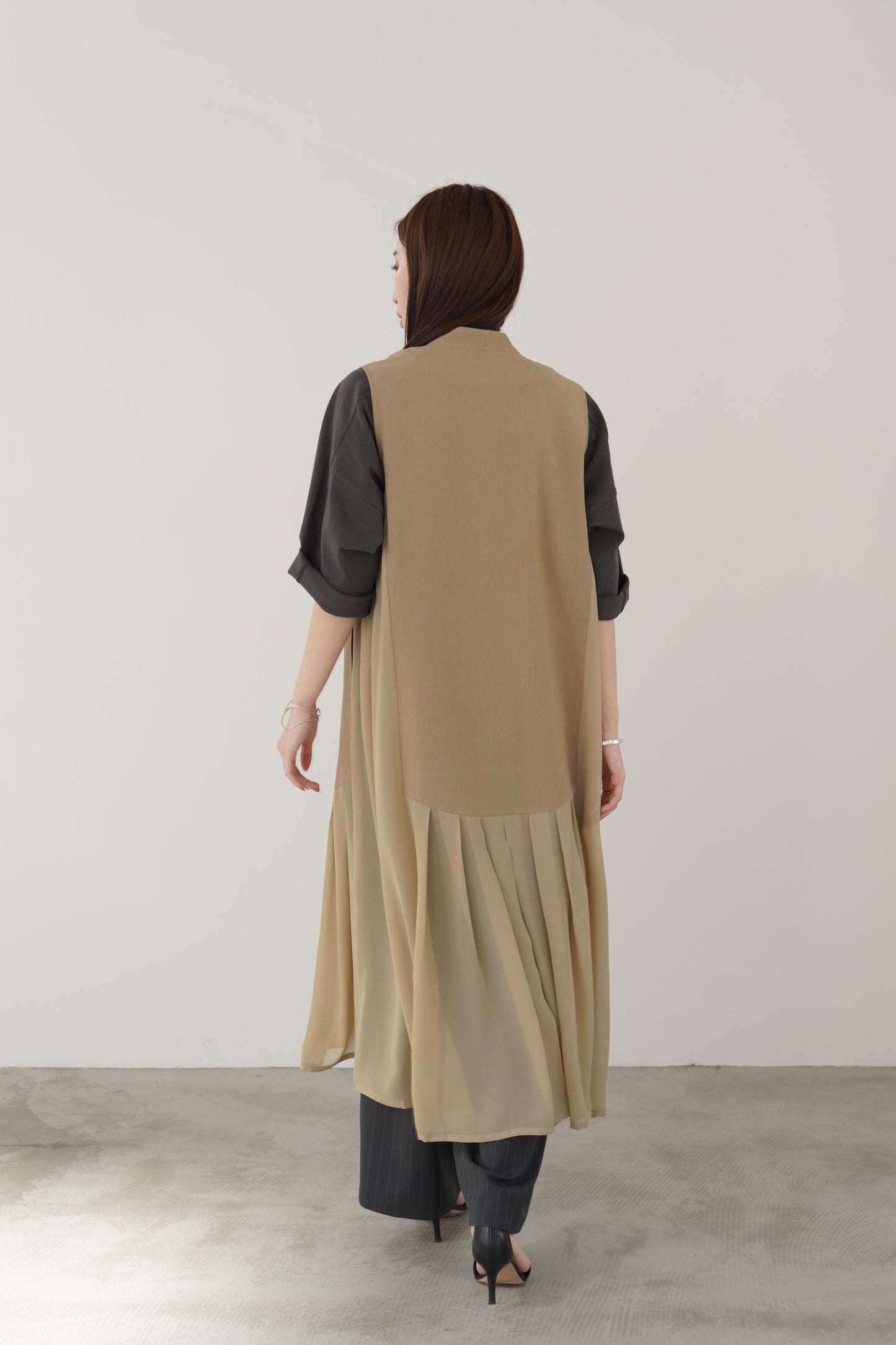 タックシフォンロングジレ　15793