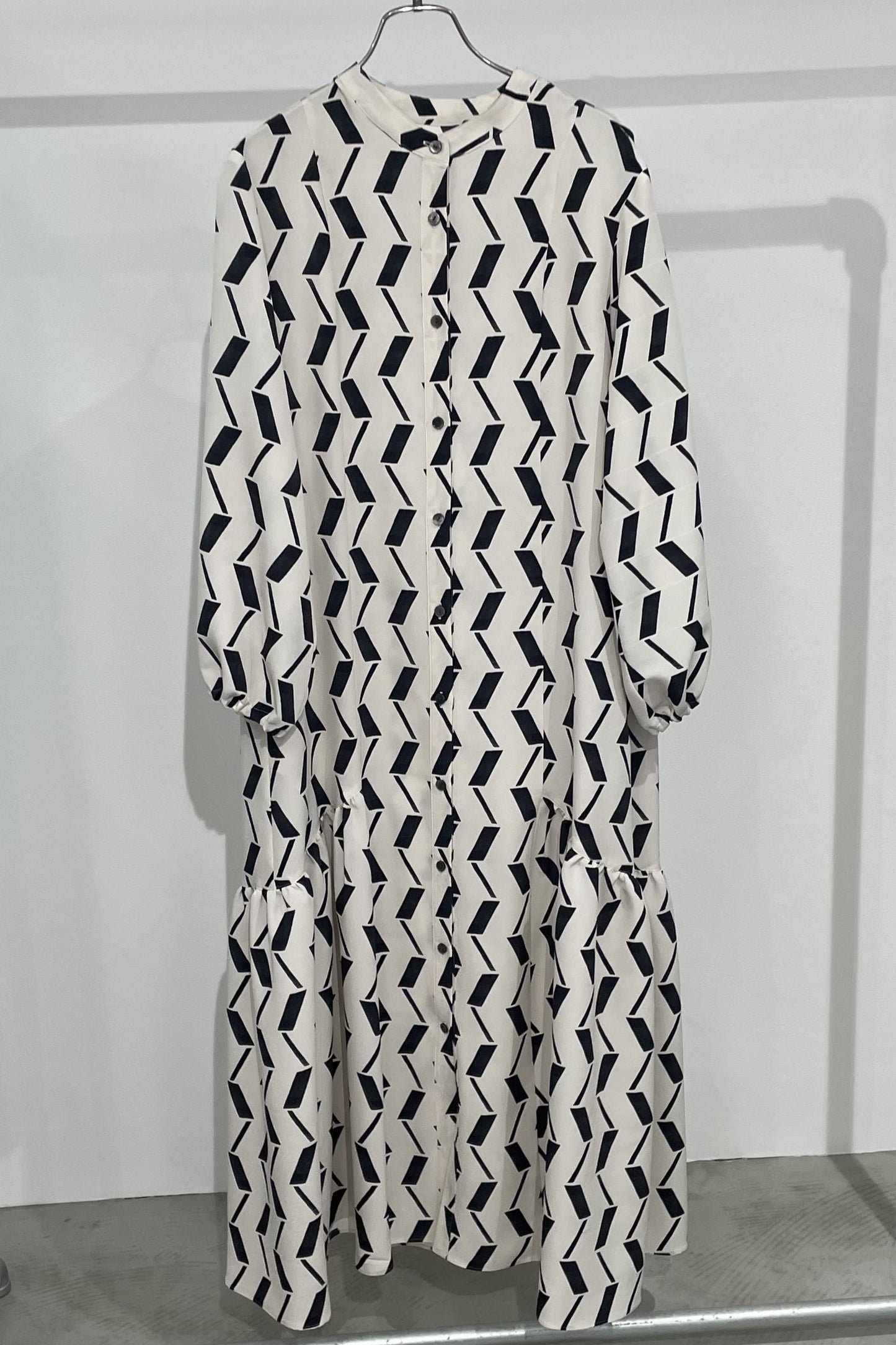 ギャザーフレアシャツワンピース　15731